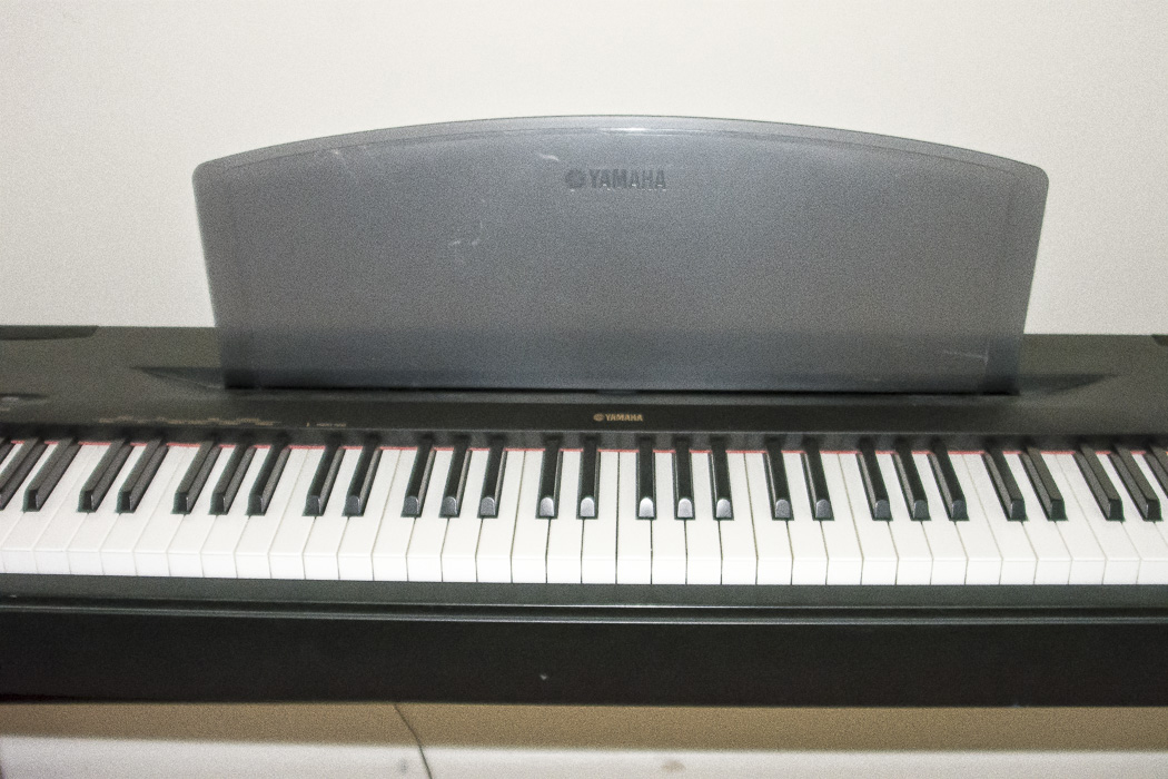 Yamaha P-60 Electric Piano