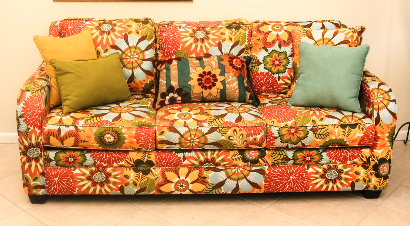 Floral Print Loveseat and Couch