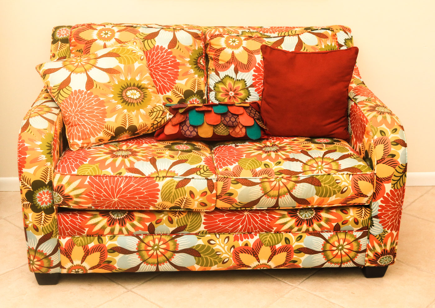 Floral Print Loveseat and Couch