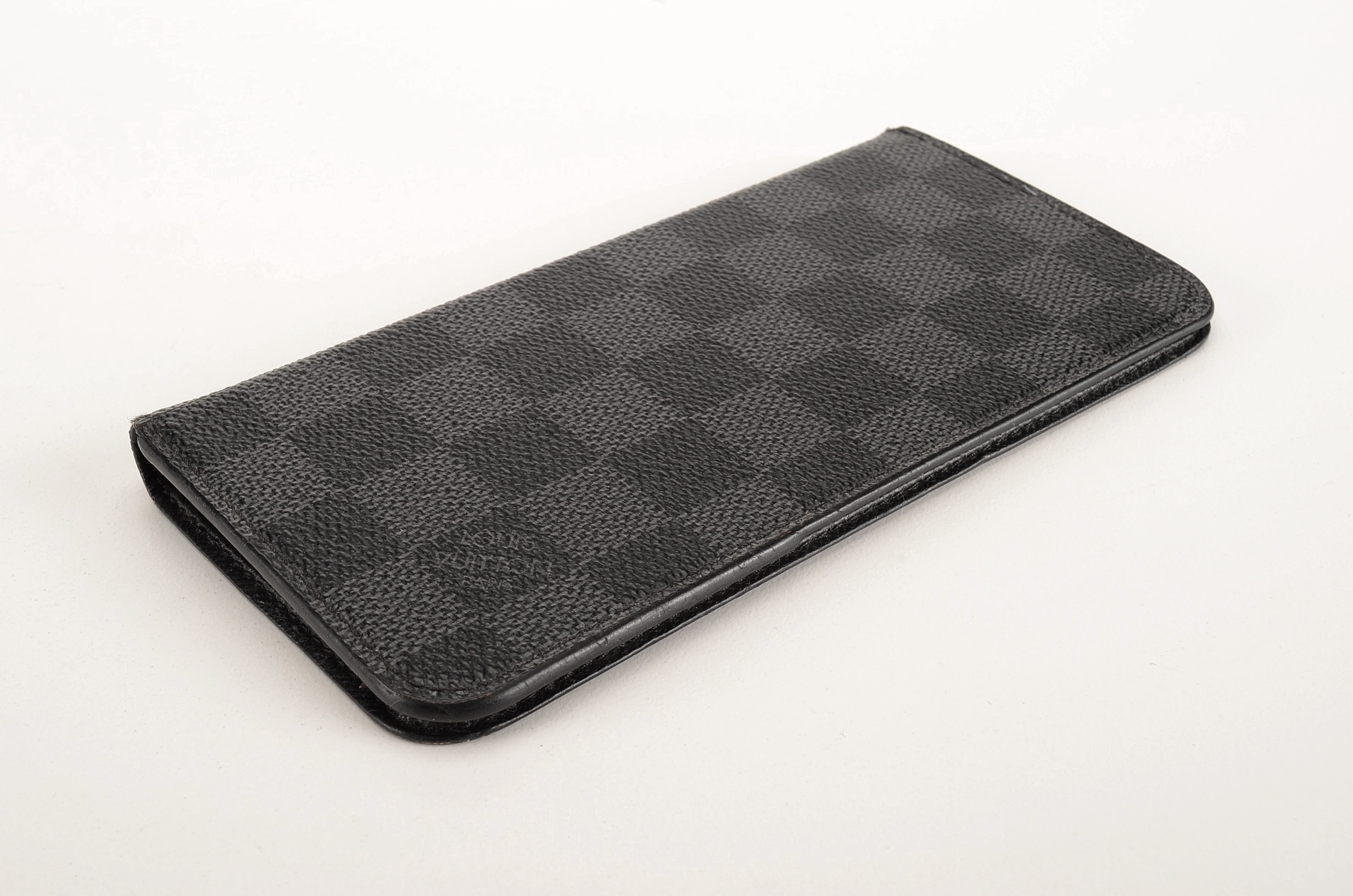Louis Vuitton Damier Graphite iPhone 6 Plus Folio Case