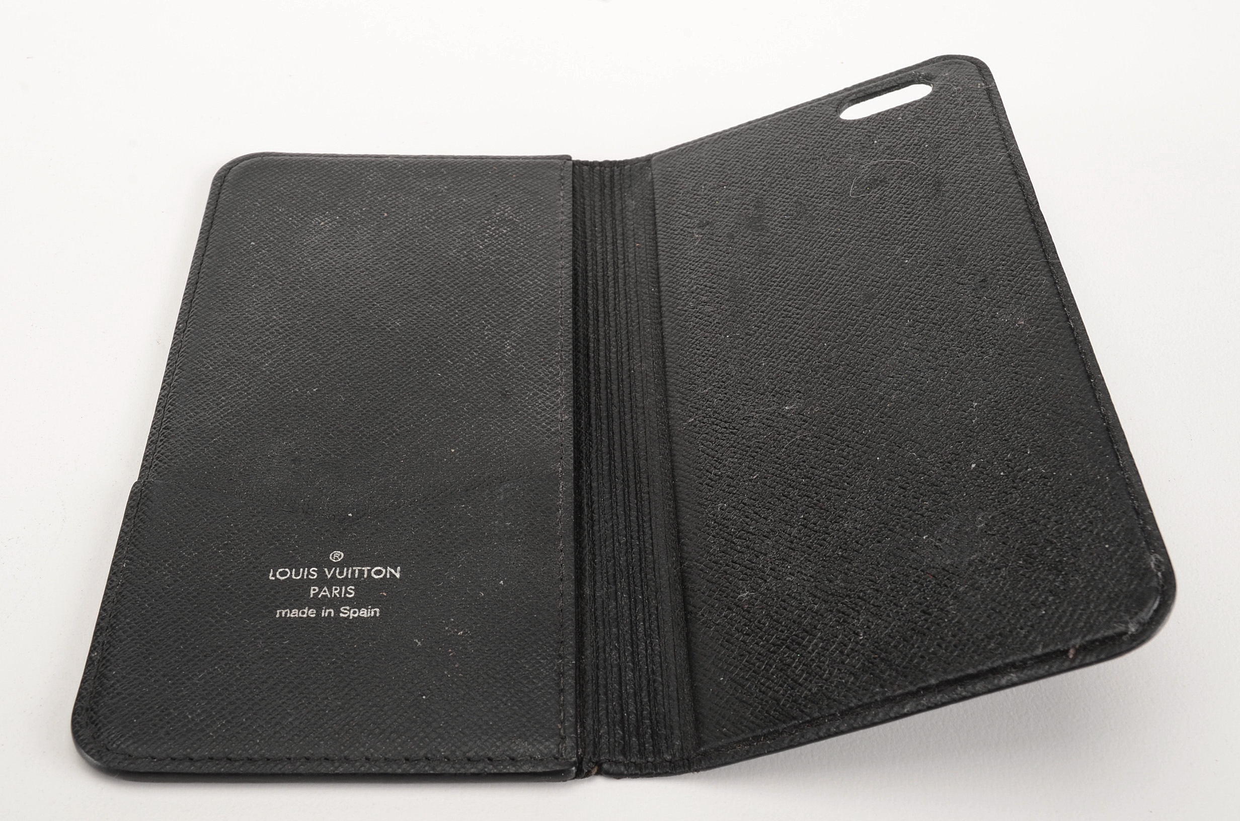 Louis Vuitton Damier Graphite iPhone 6 Plus Folio Case