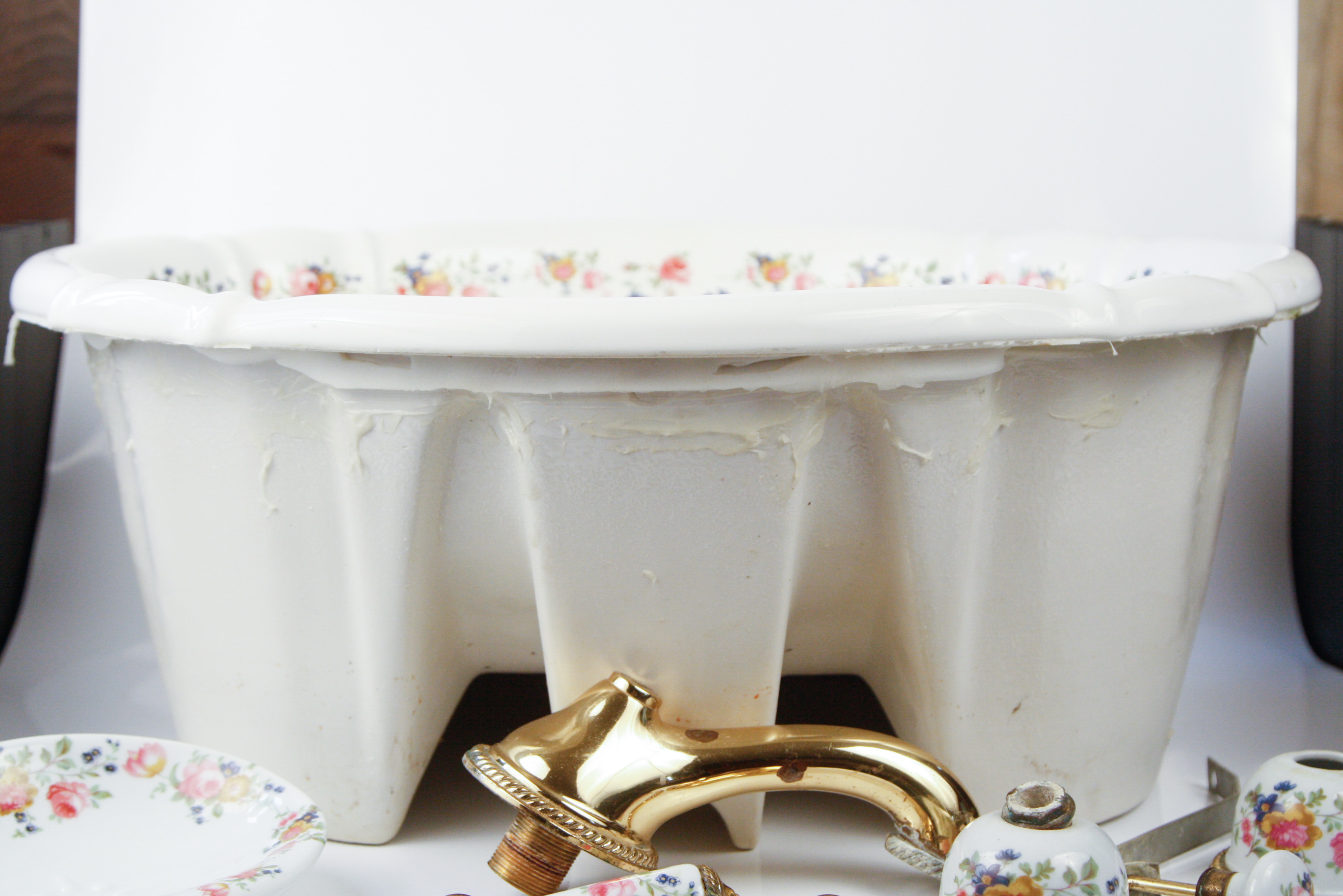 Porcelain Floral Vessel Sink with Matching Fixtures