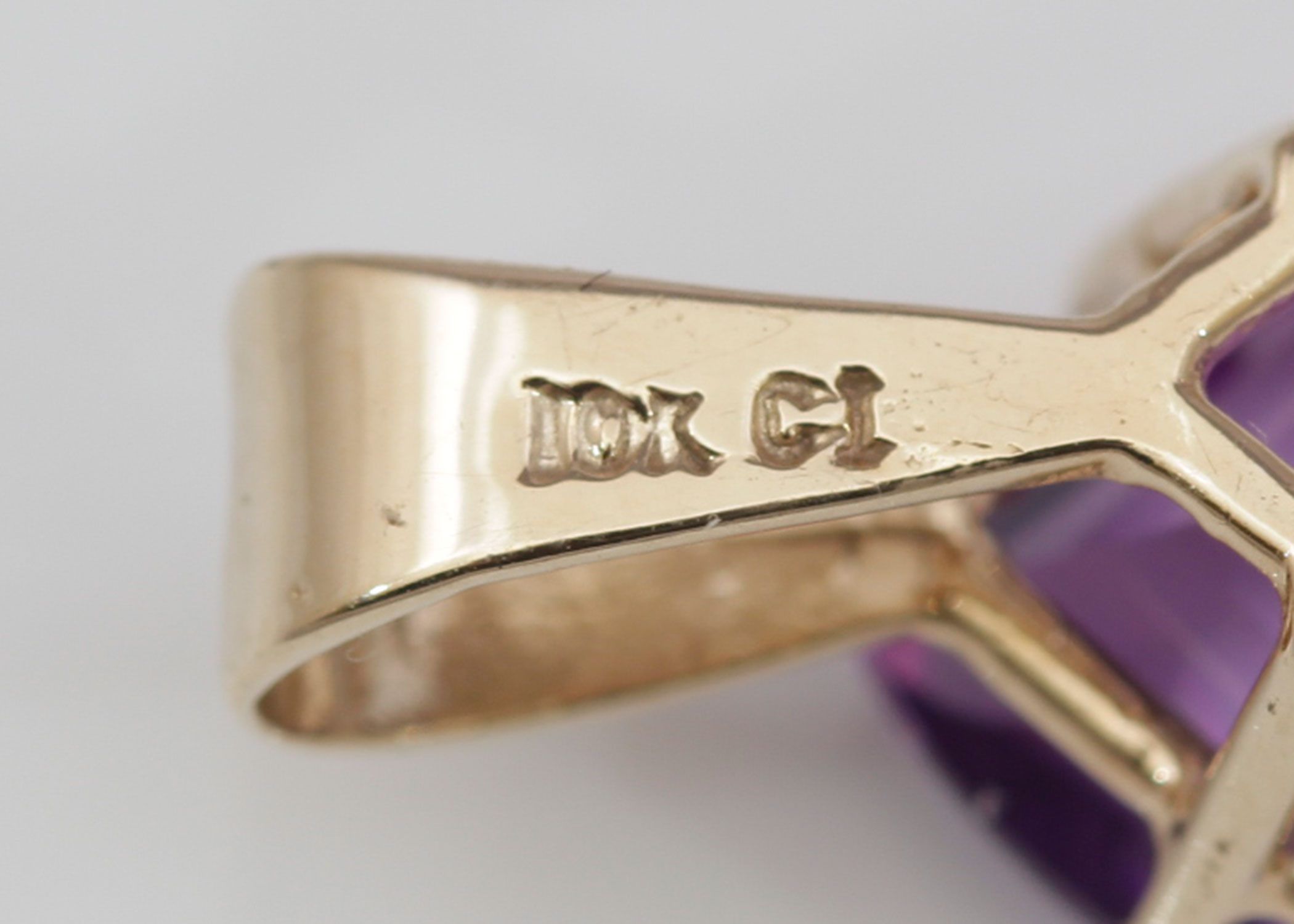 10K Yellow Gold Amethyst Pendant
