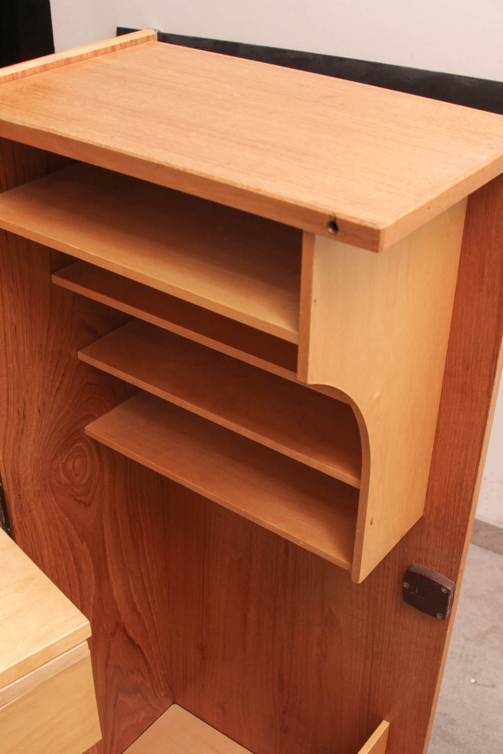 Danish Hardwood Hideaway Office