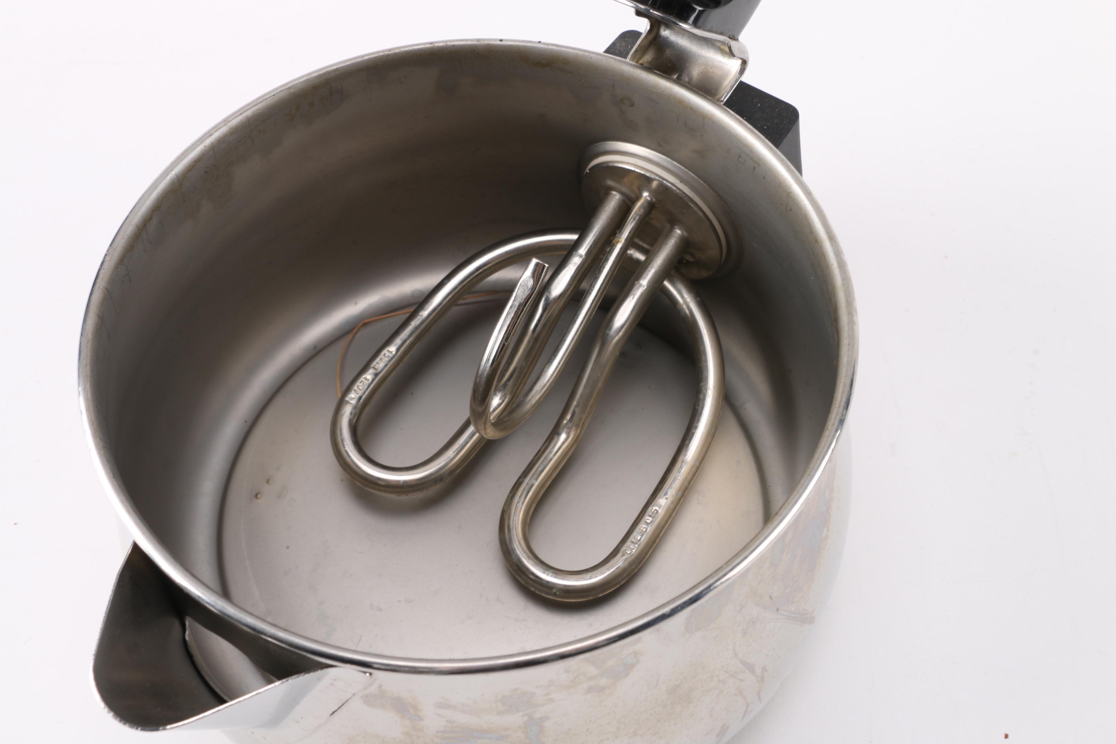 Electric Kettle and VillaWare Belgian Waffle Maker