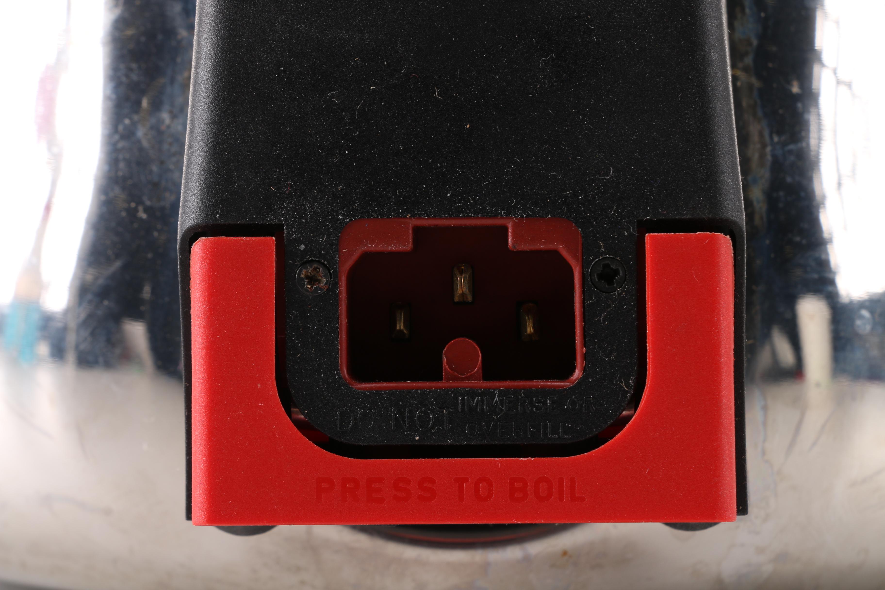 Electric Kettle and VillaWare Belgian Waffle Maker