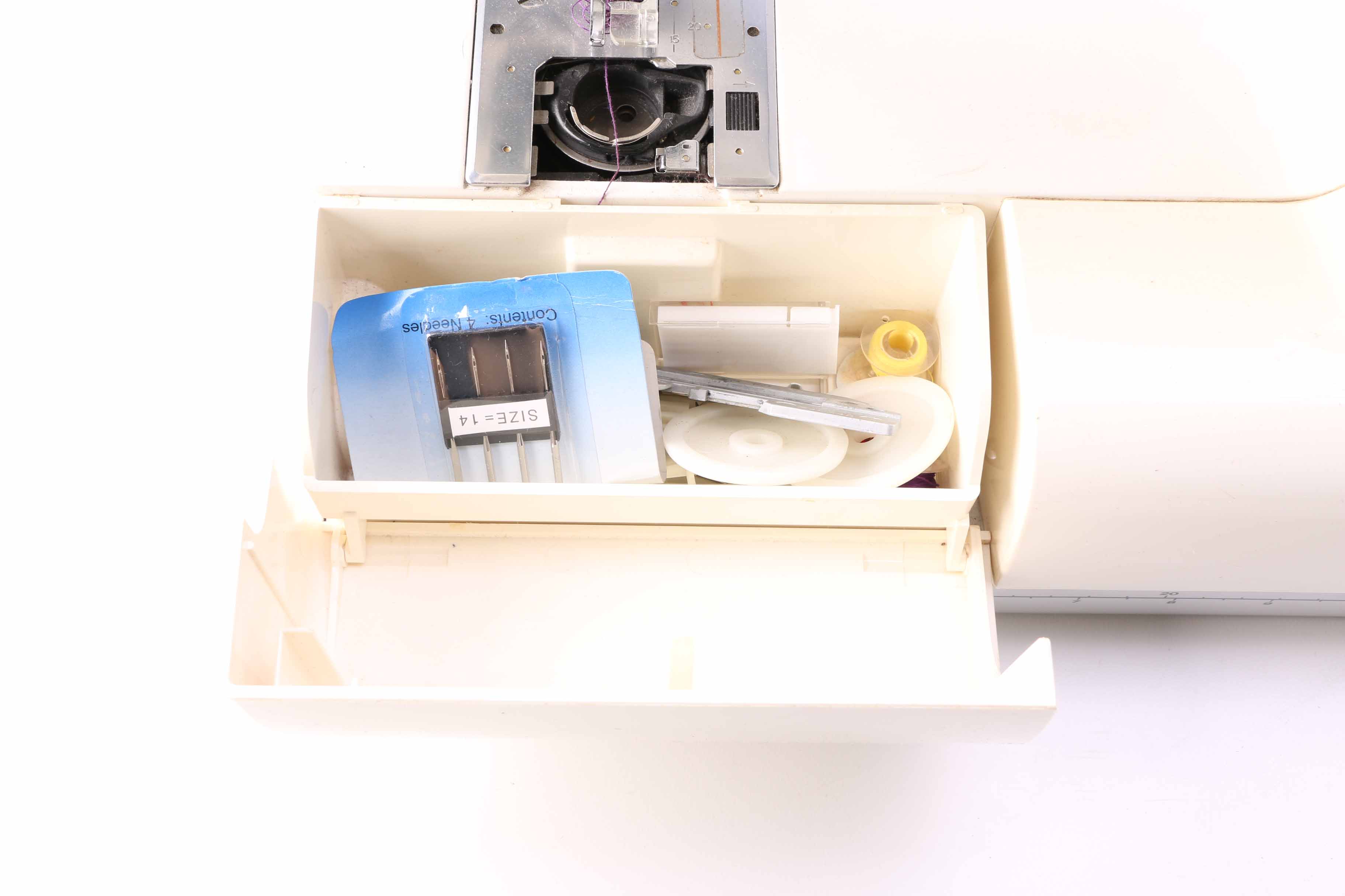 Memory Craft Programmable Sewing Machine