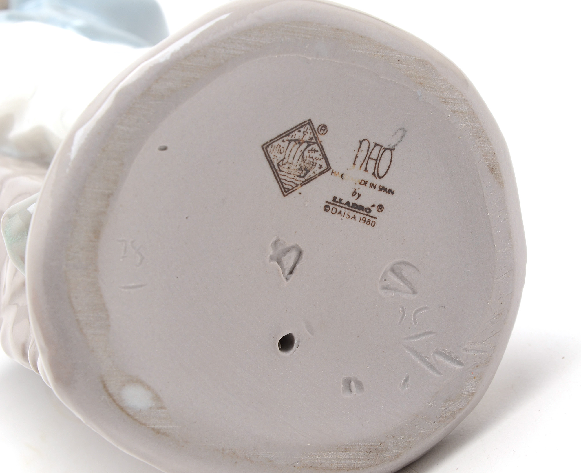 Lladro NAO Daisa Boy with Puppy Figurine