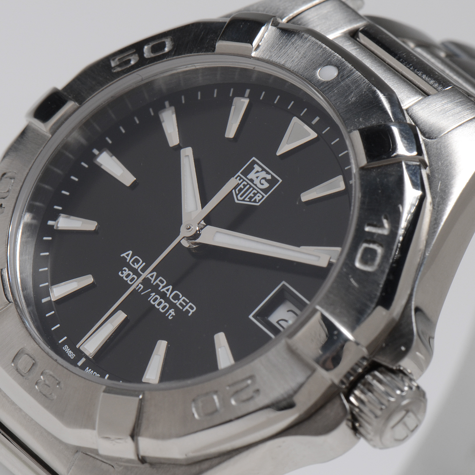 Women's Tag Heuer Aquaracer 300m Stainless Steel Mid-Size Black 32mm Quartz Watch