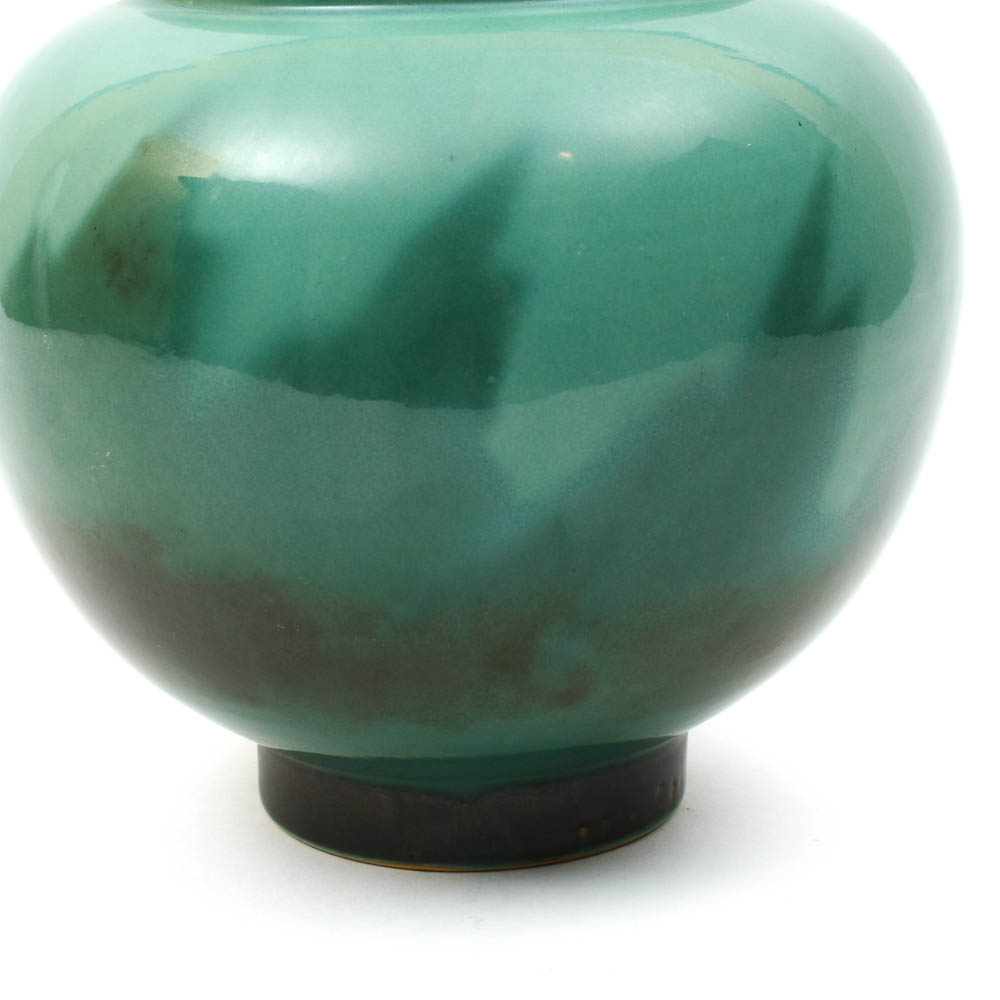Roseville Pottery "Futura" Vase