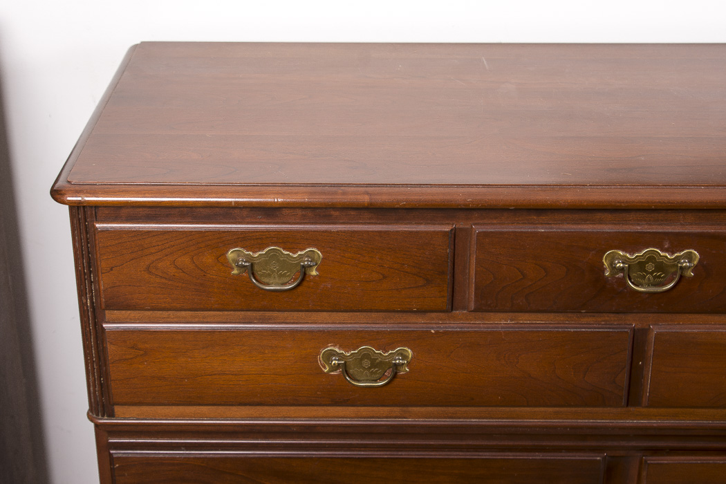 Cherry Wood Chest Of Drawers By Pennsylvania House