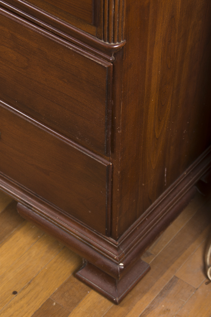 Cherry Wood Chest Of Drawers By Pennsylvania House