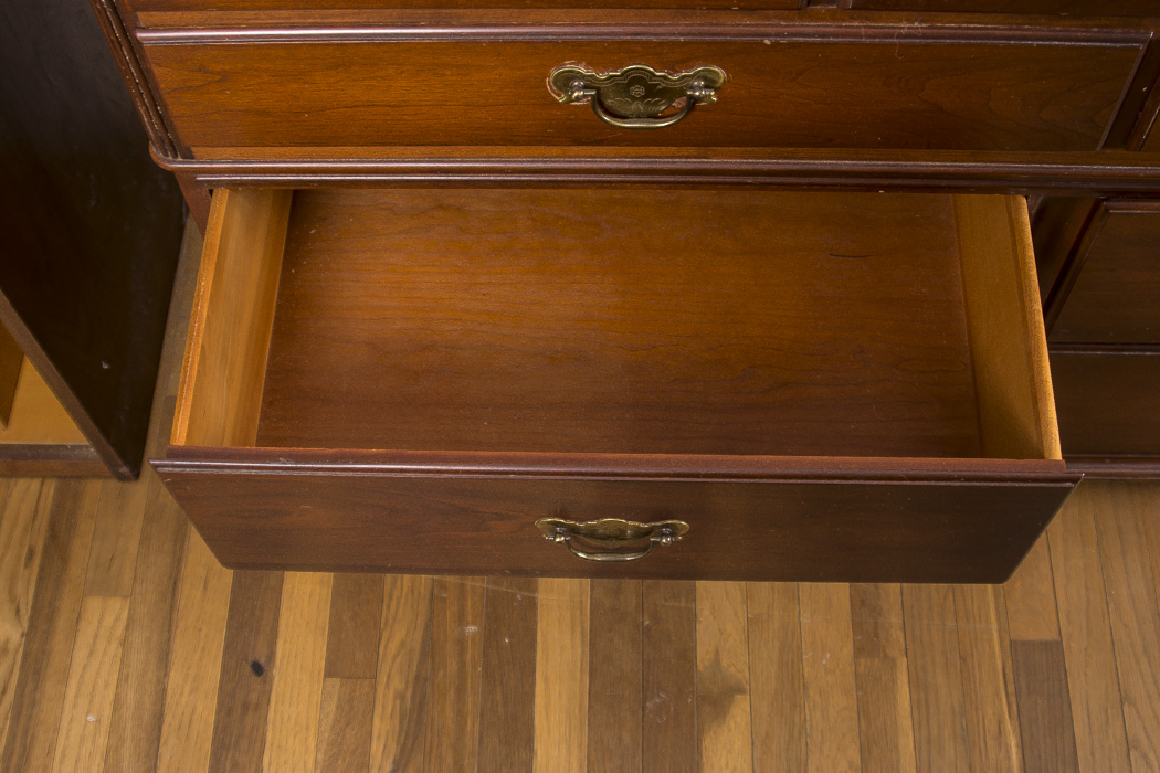 Cherry Wood Chest Of Drawers By Pennsylvania House