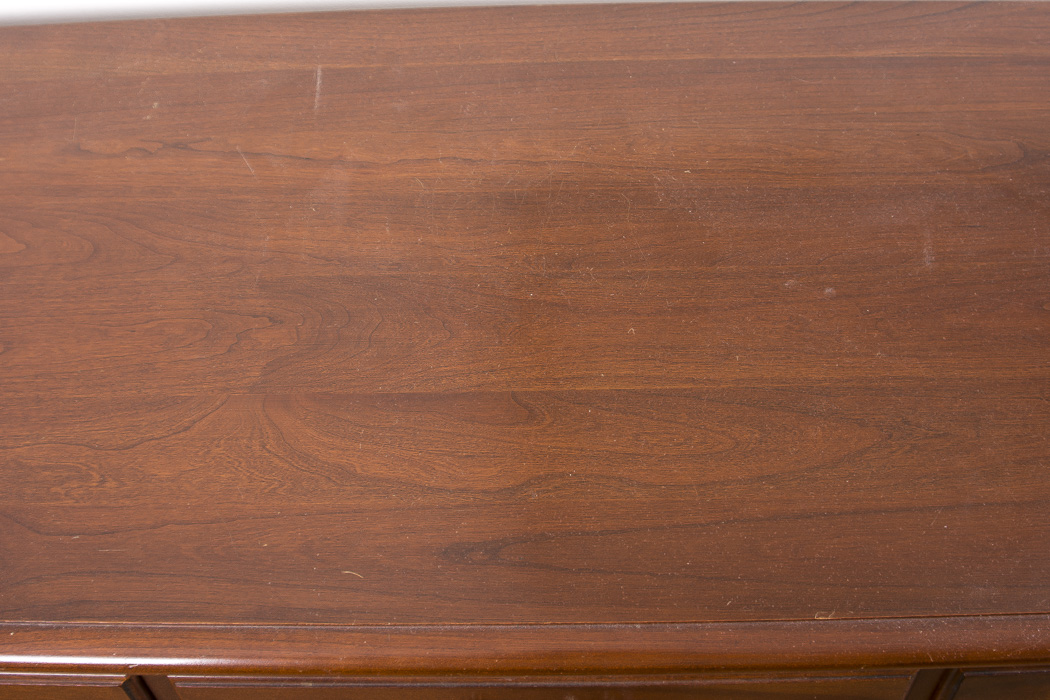 Cherry Wood Chest Of Drawers By Pennsylvania House