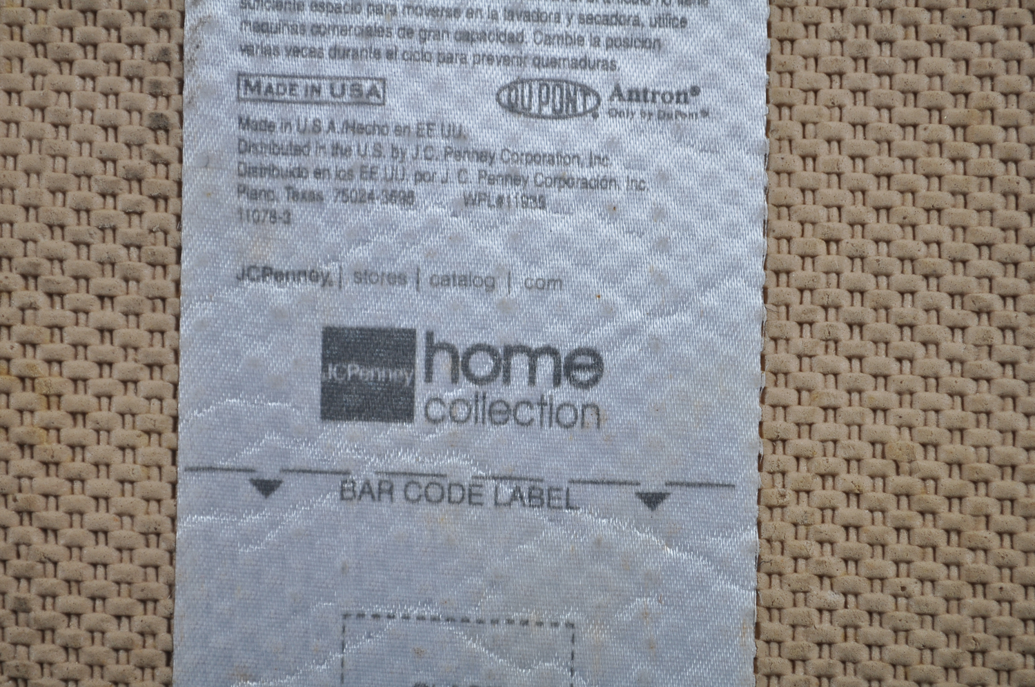 Fruit-Themed Area Rug and Mat