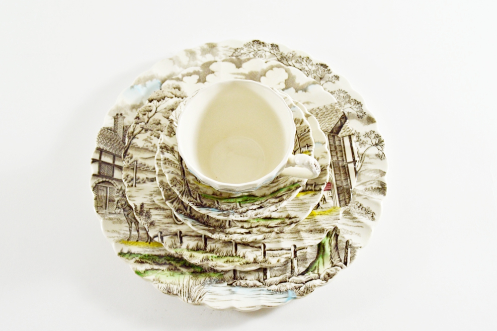 Myott "Royal Mail" Tableware