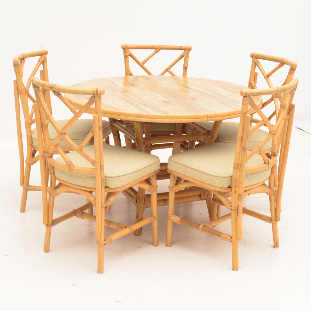 Circular Extendable Rattan Dining Table and Chairs