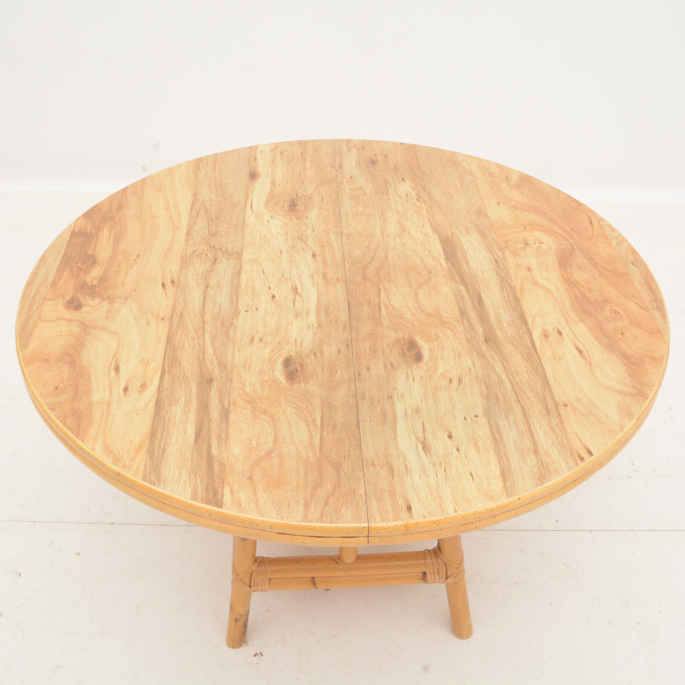 Circular Extendable Rattan Dining Table and Chairs