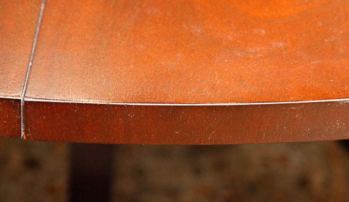 Ethan Allen Round Mahogany Dining Table