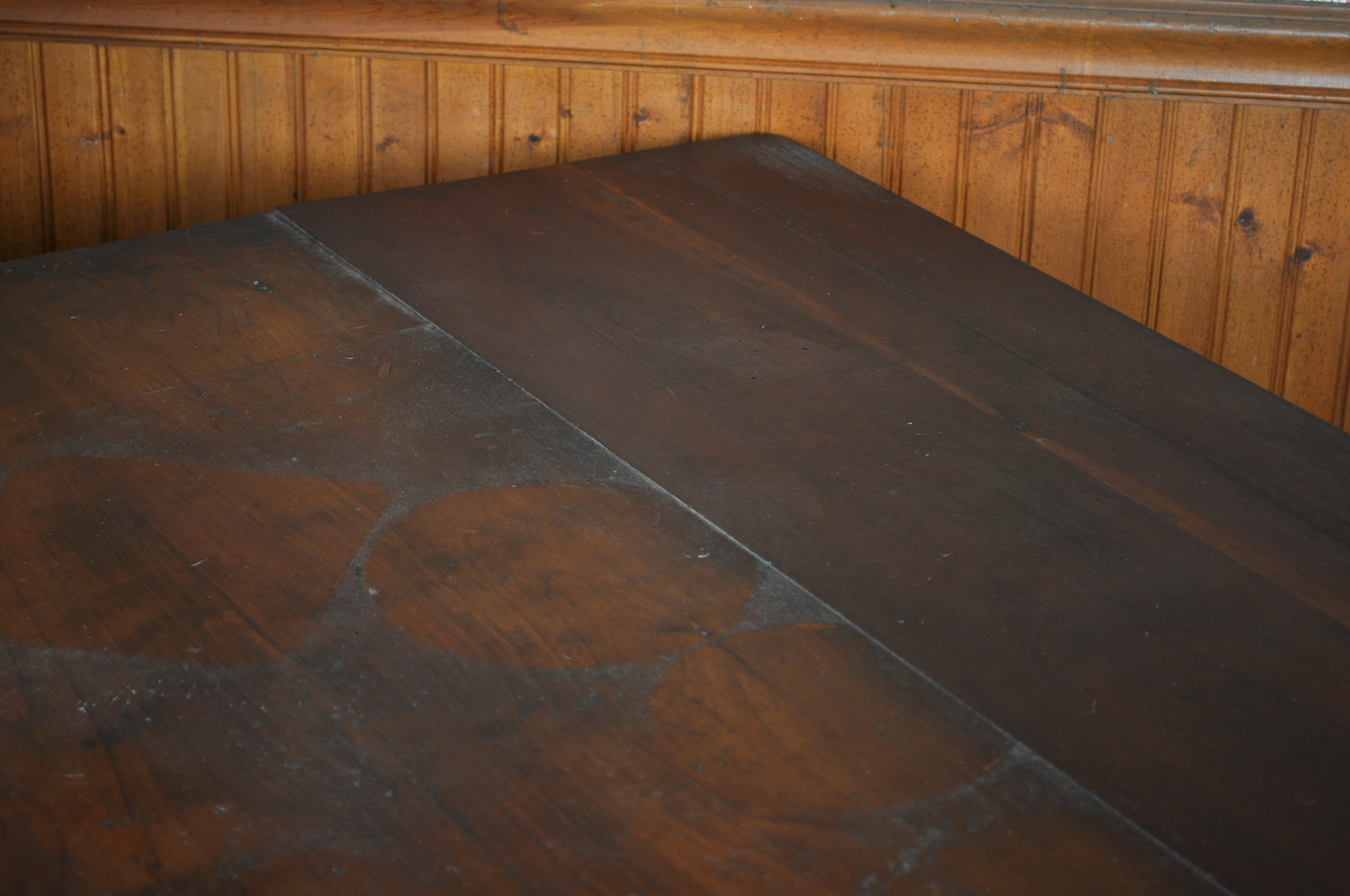 Antique Cherry Drop Leaf Dining Table