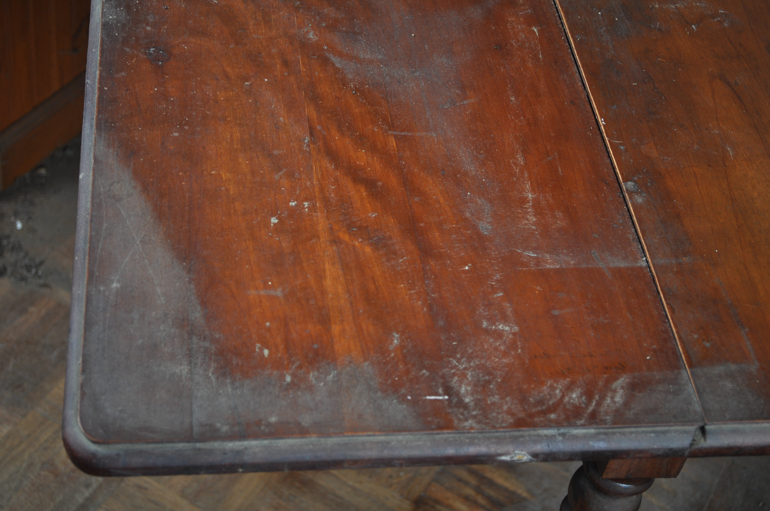 Antique Cherry Drop Leaf Dining Table