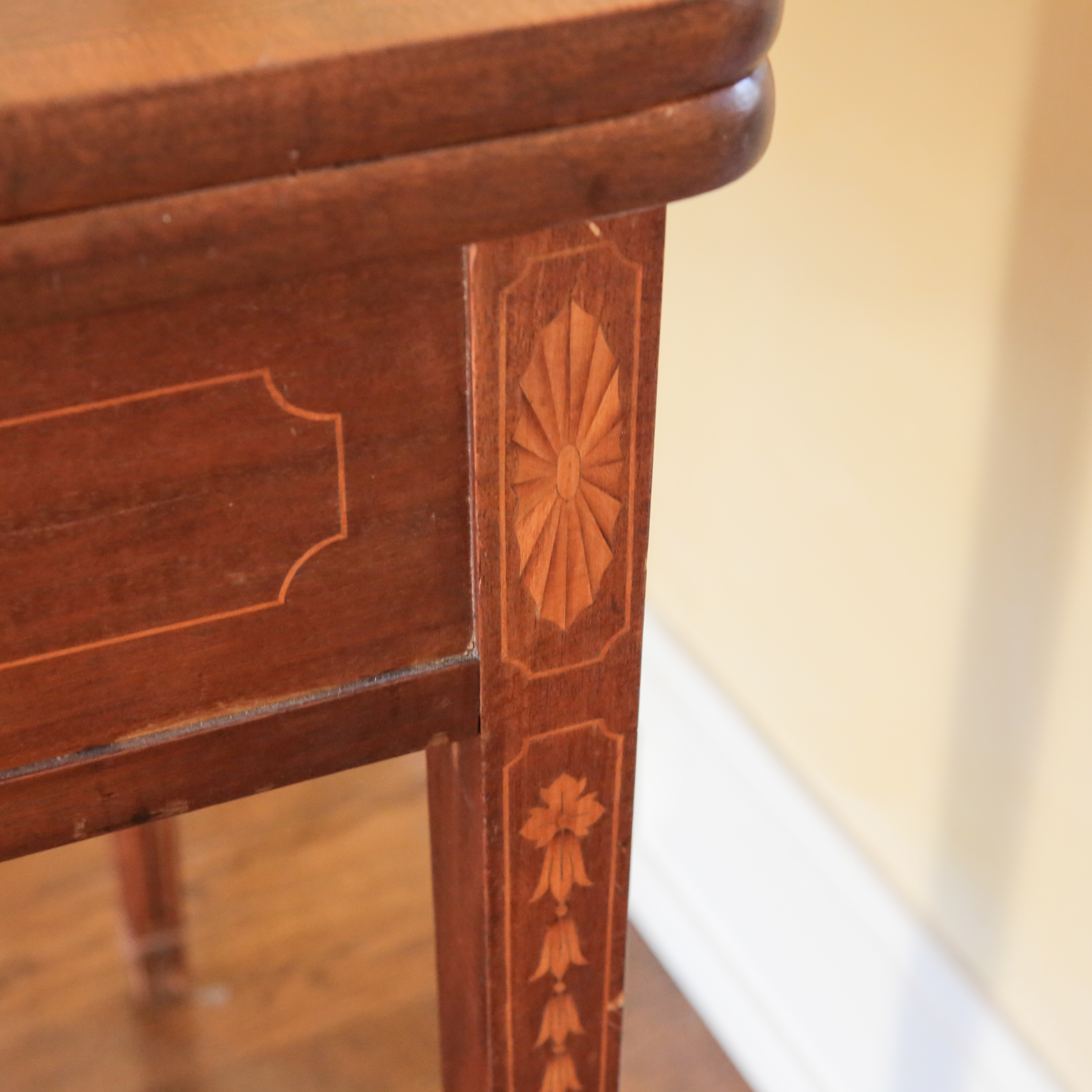 Vintage Hepplewhite Style Flip-Top Dining Table with Inlay