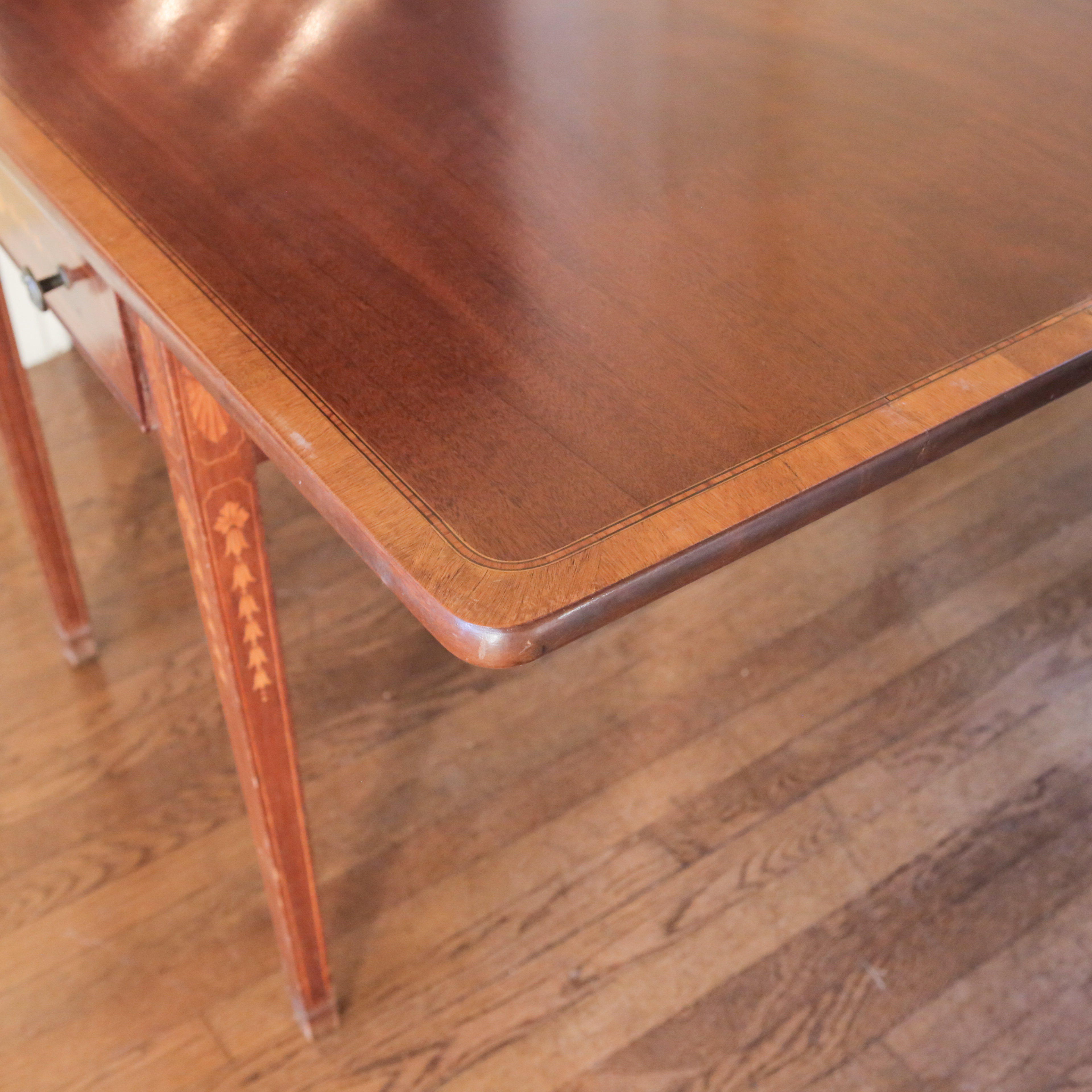 Vintage Hepplewhite Style Flip-Top Dining Table with Inlay