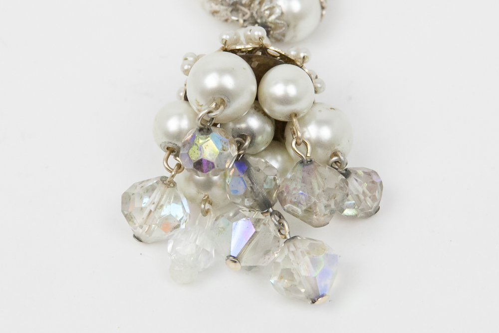 Costume Pearl Necklaces