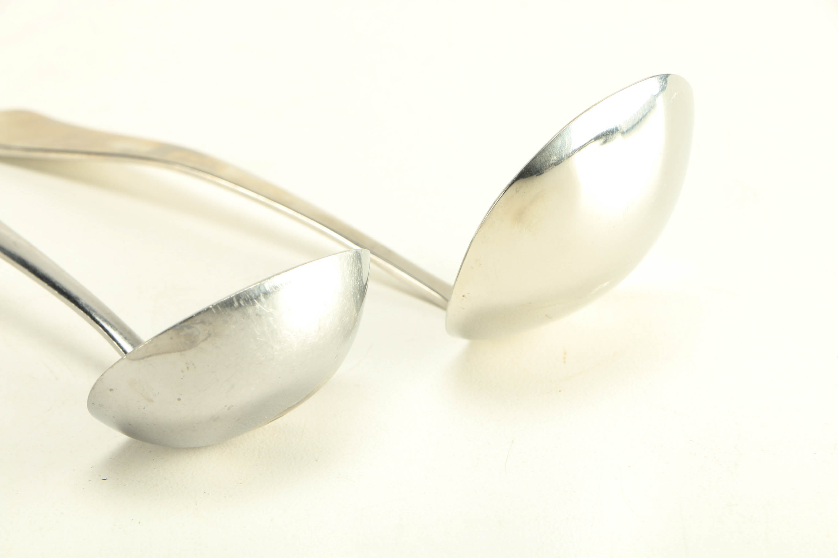 Oneida Stainless Flatware and Storage Box