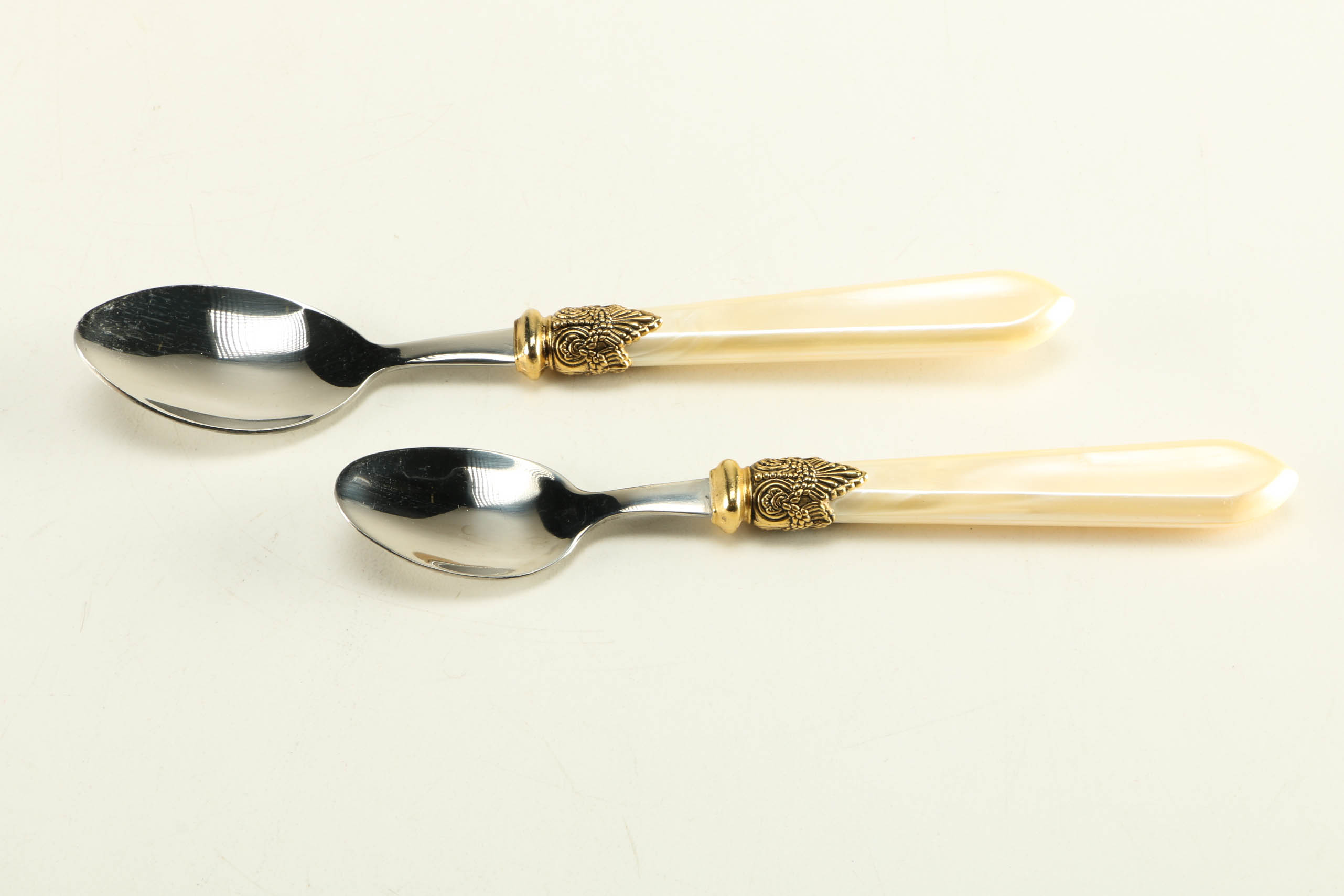 Set of Hampton Silversmiths and Lenox Stainless Flatware