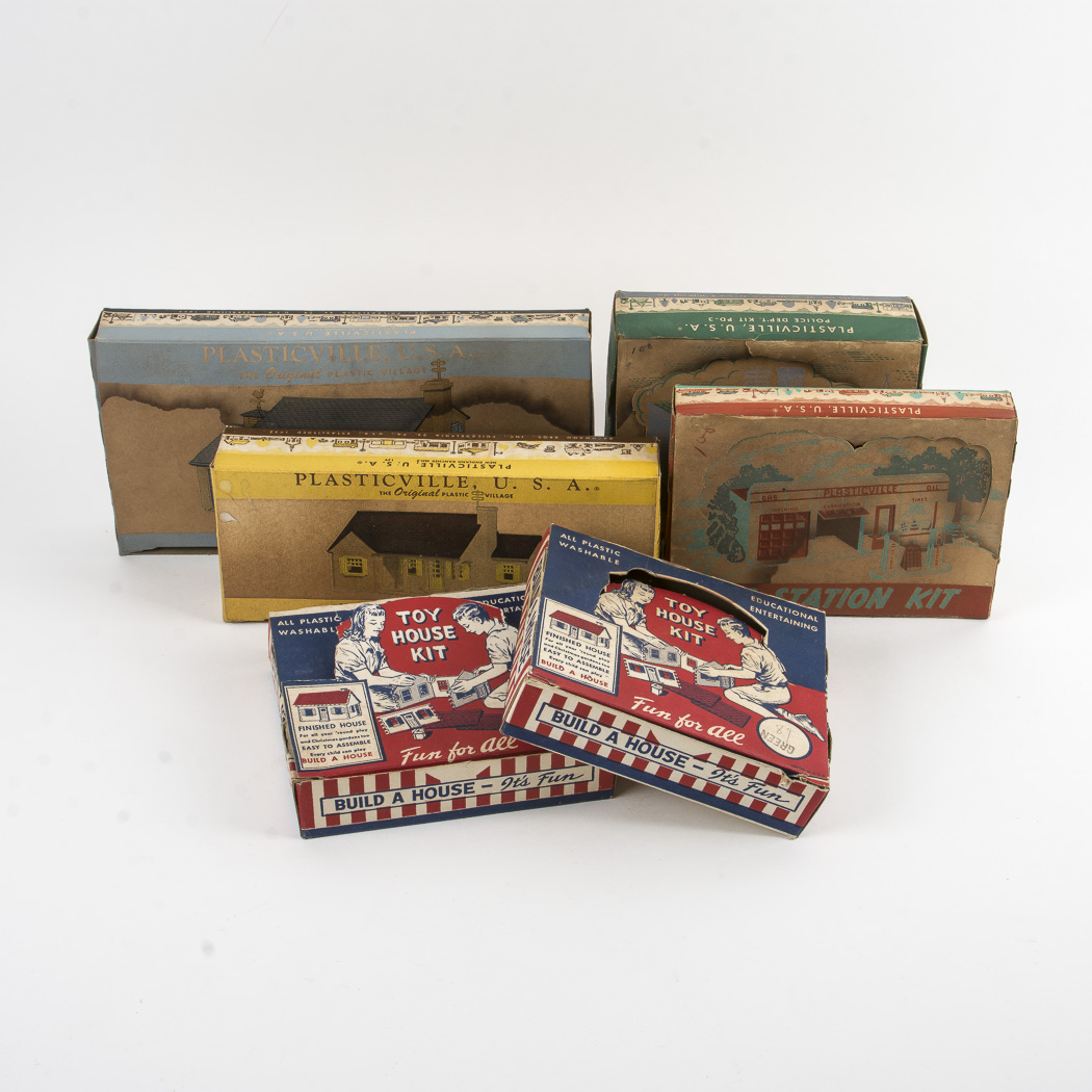 Vintage Plastic Architecture Model Kits