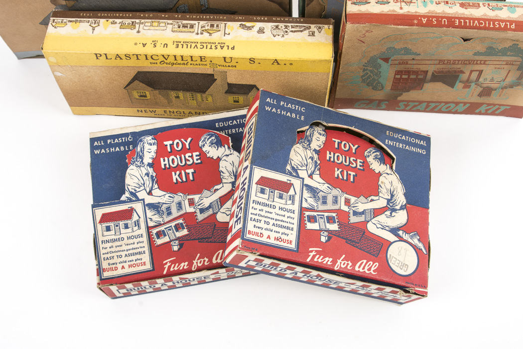 Vintage Plastic Architecture Model Kits