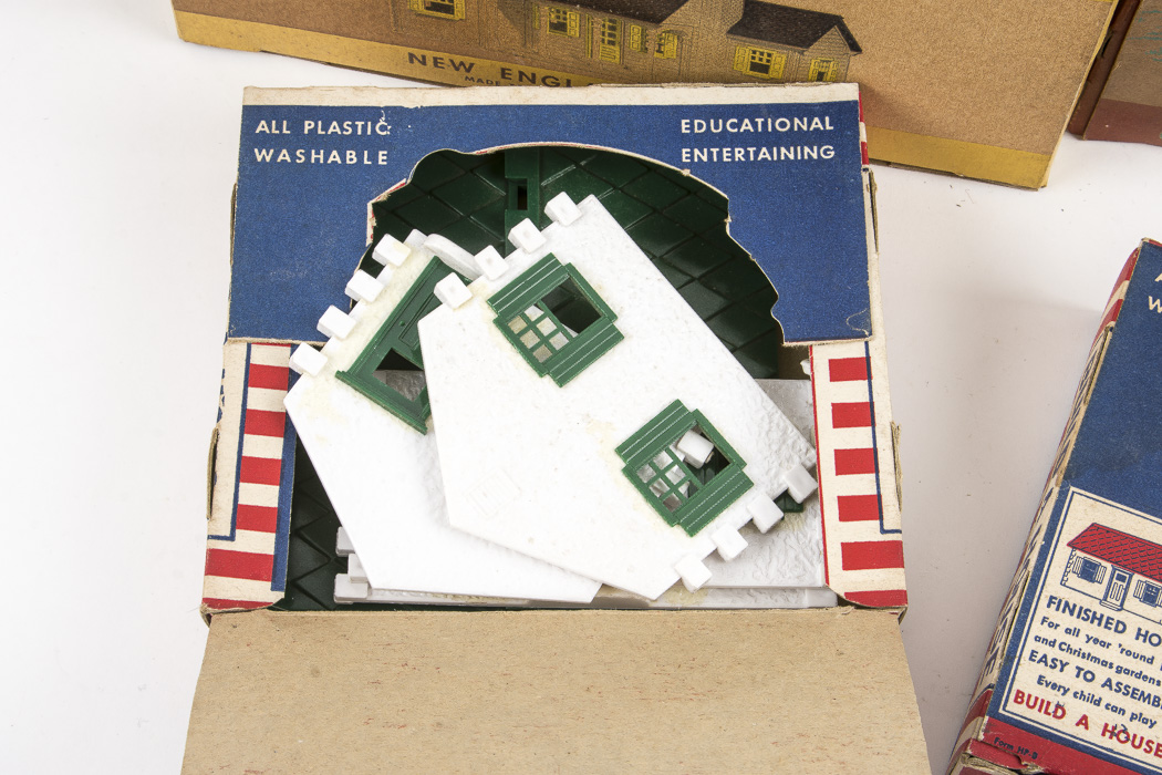 Vintage Plastic Architecture Model Kits
