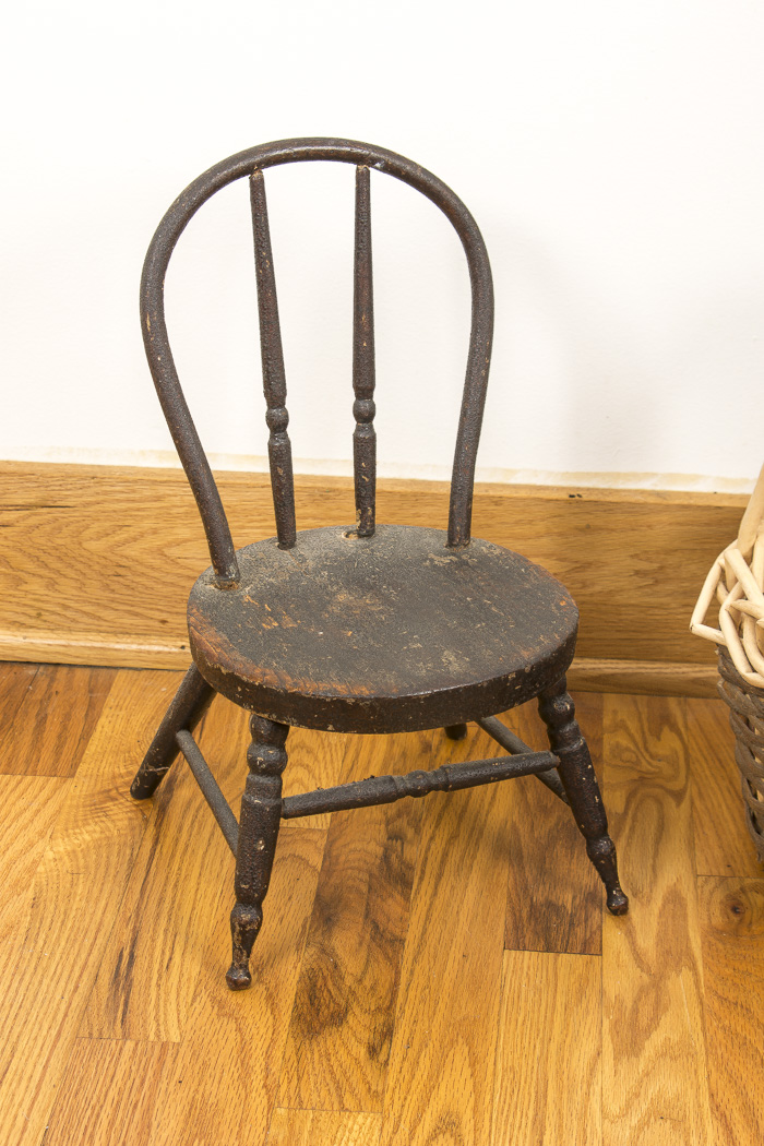 Vintage Stuffed Animals And Raggedy Anne Doll With Chair
