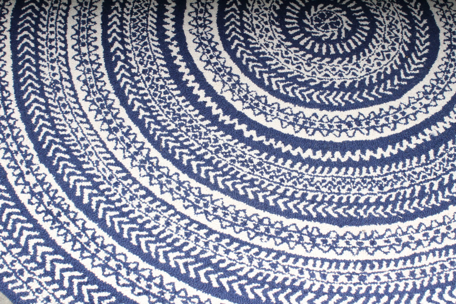 Garnet Hill Round Indigo and White Area Rug