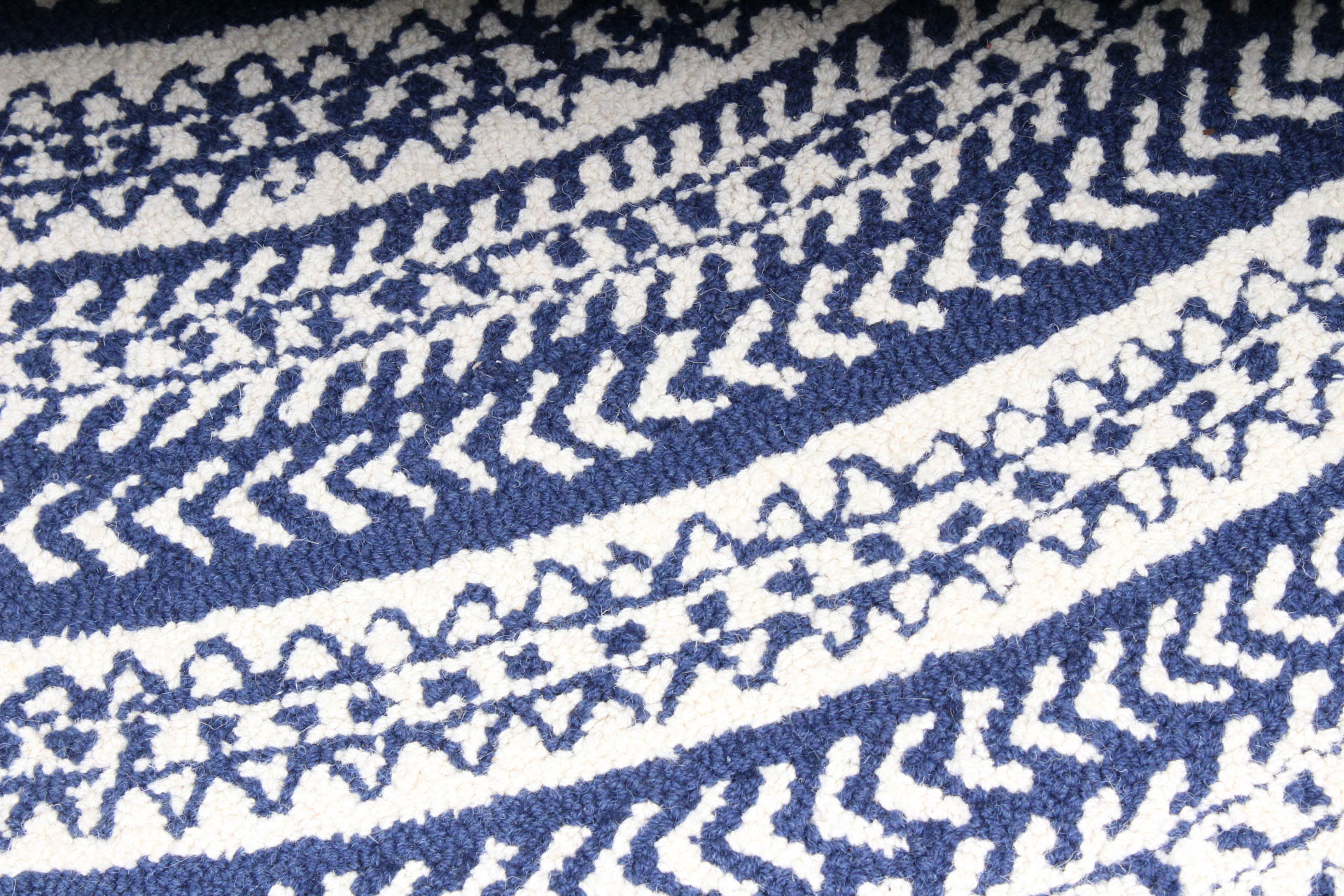 Garnet Hill Round Indigo and White Area Rug