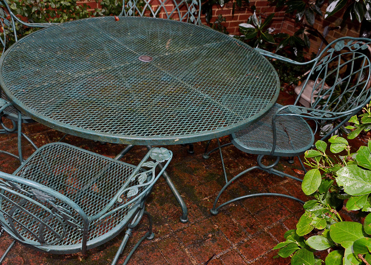 Hunter Green Wrought Iron Patio Set