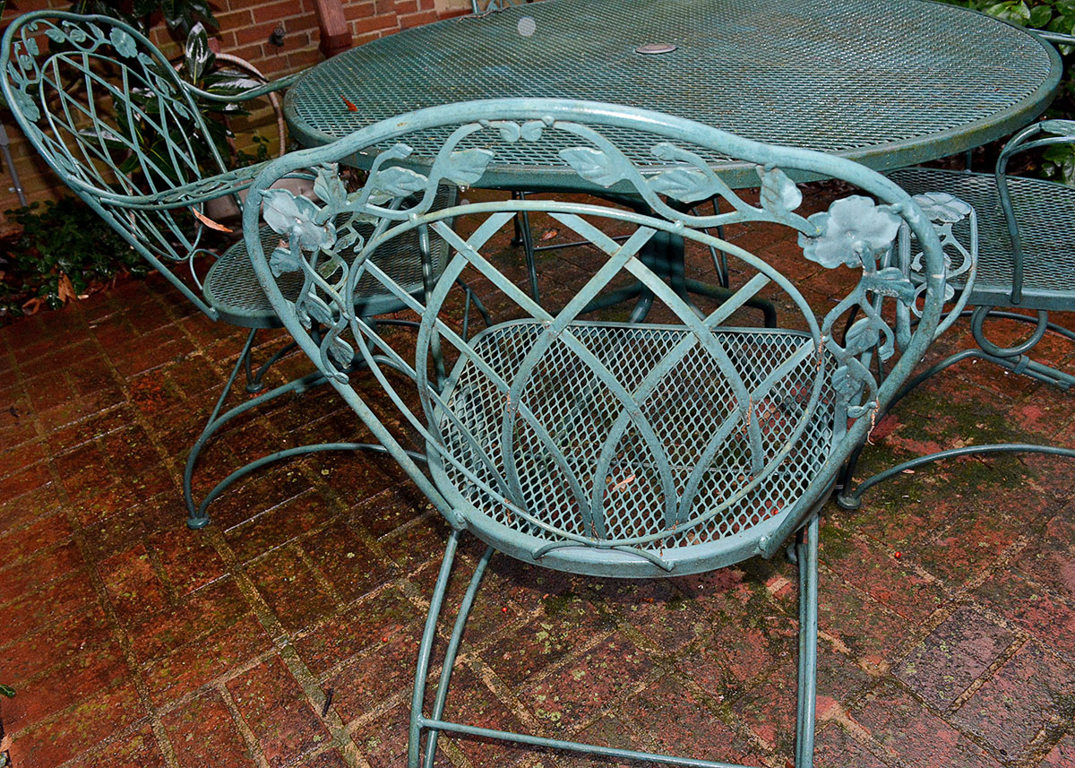 Hunter Green Wrought Iron Patio Set