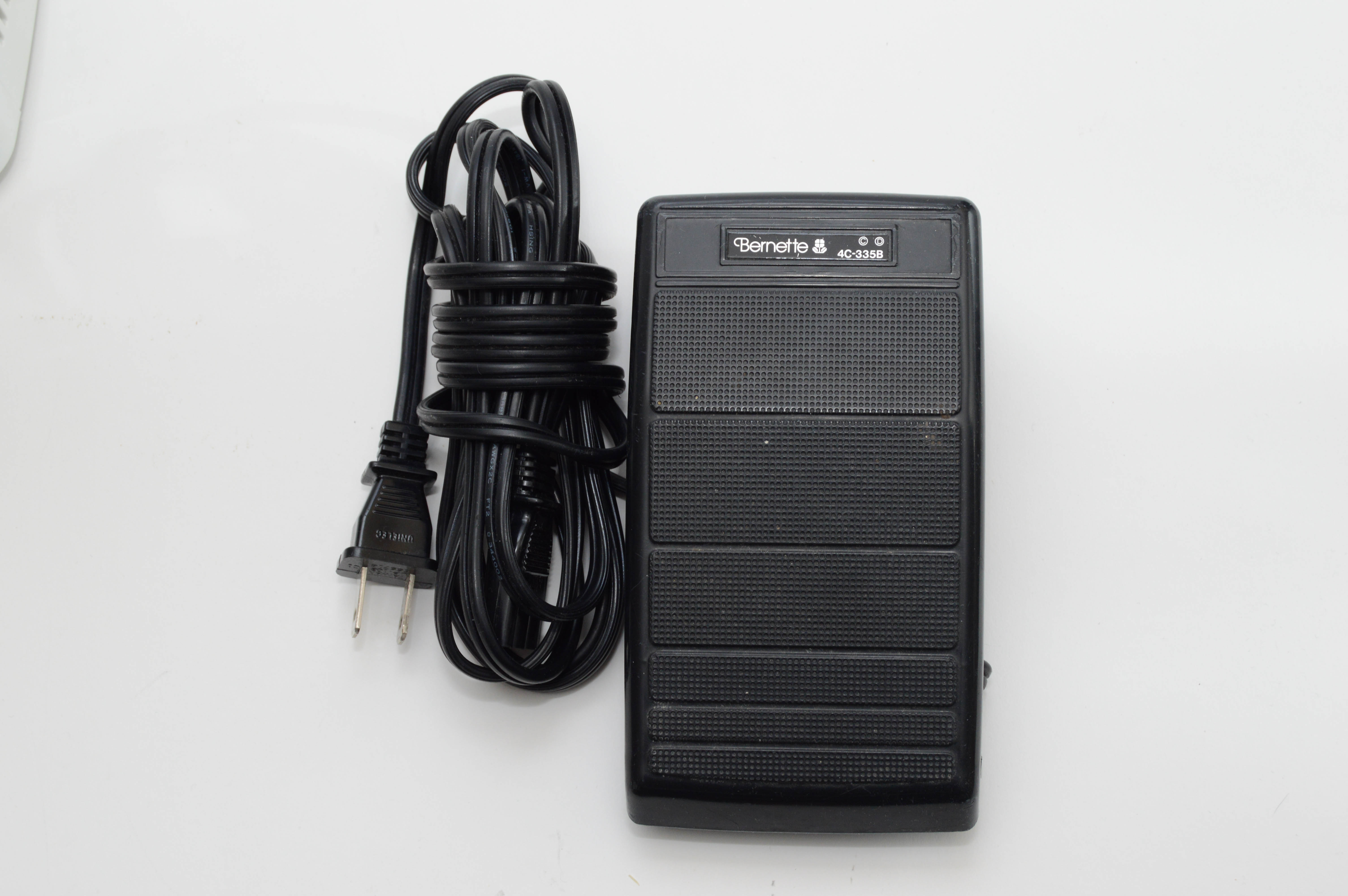 Singer Simple Sewing Machine