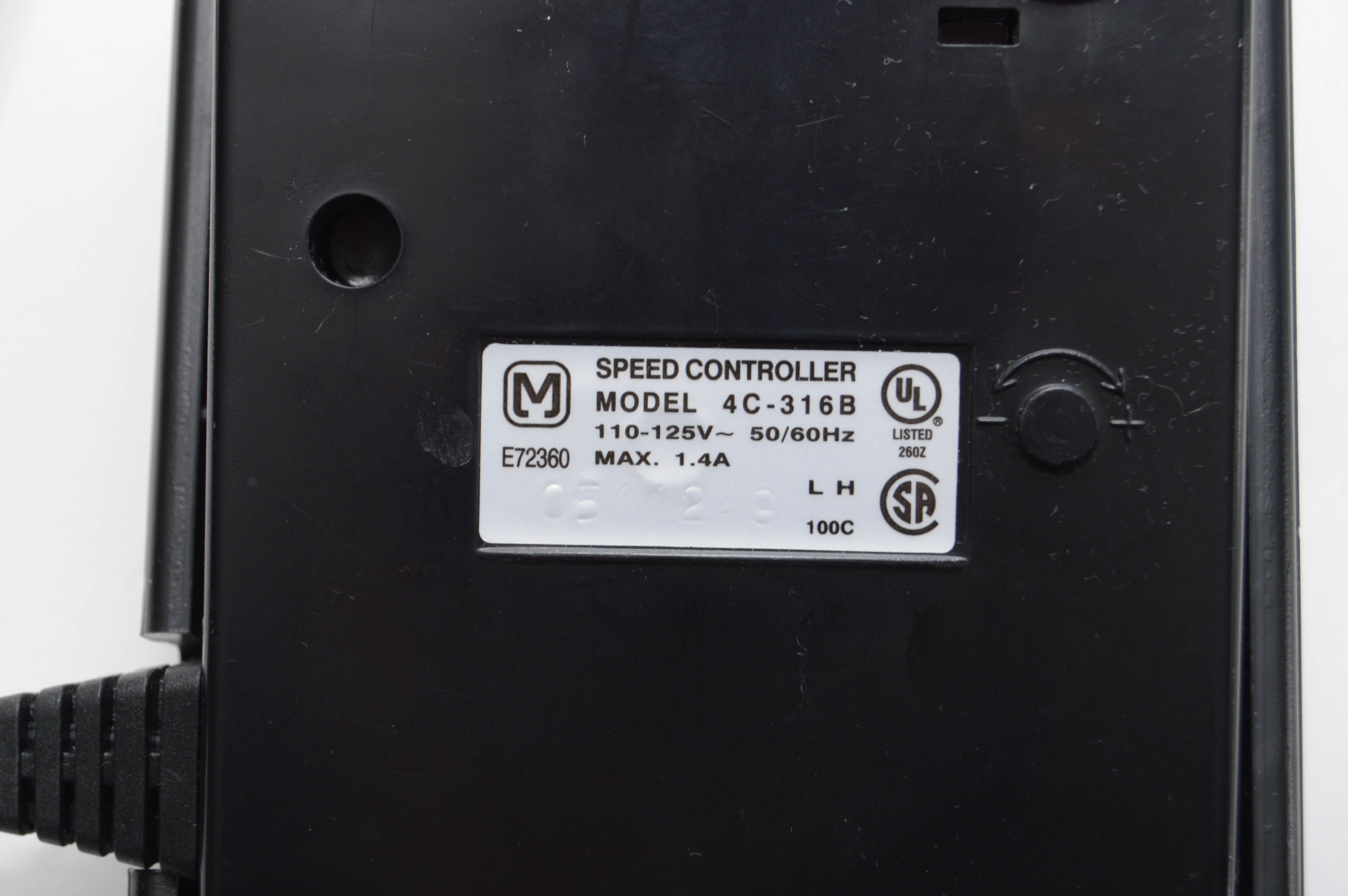 Singer Simple Sewing Machine