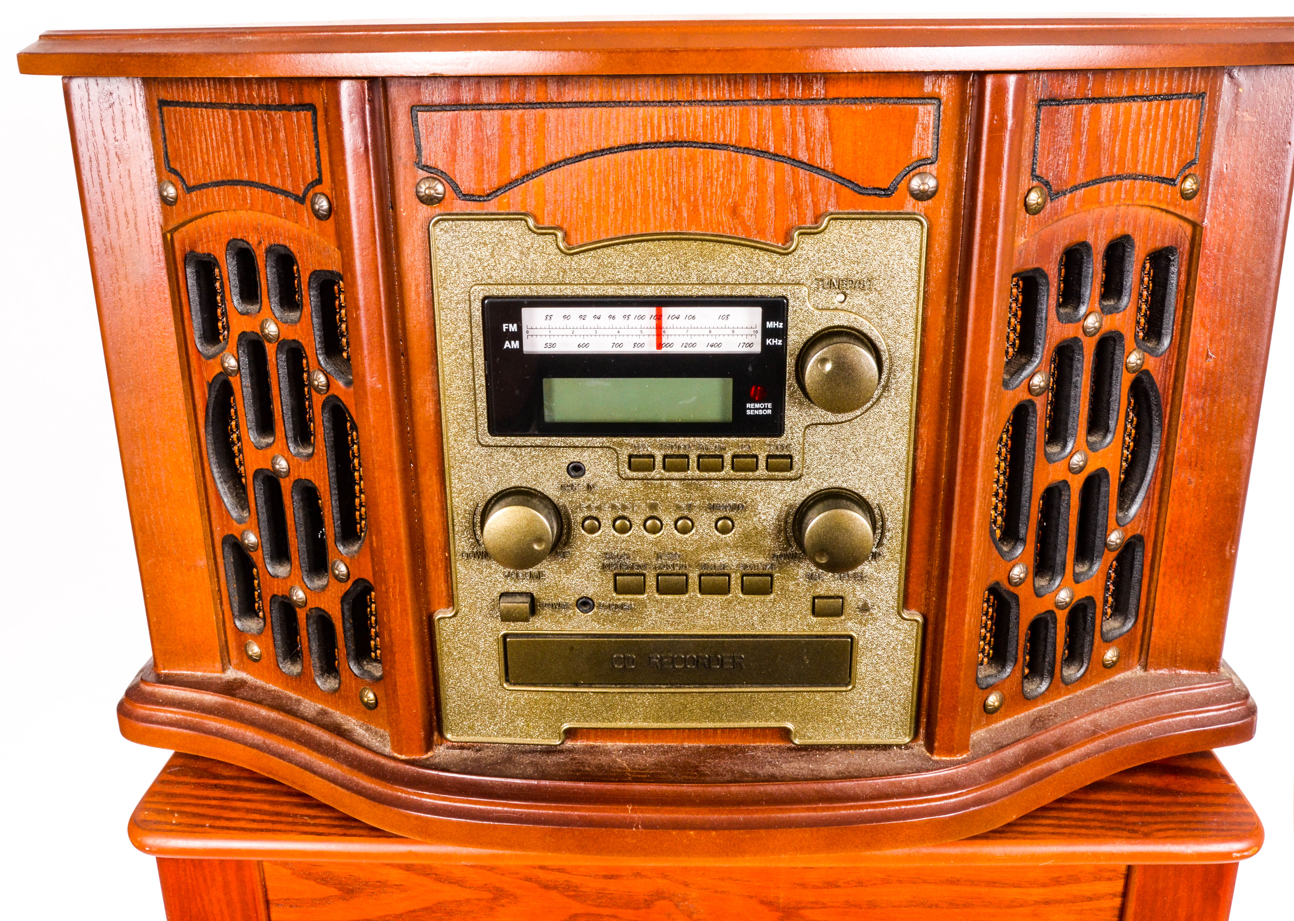 Innovative Technology Vintage Style Stereo Cabinet