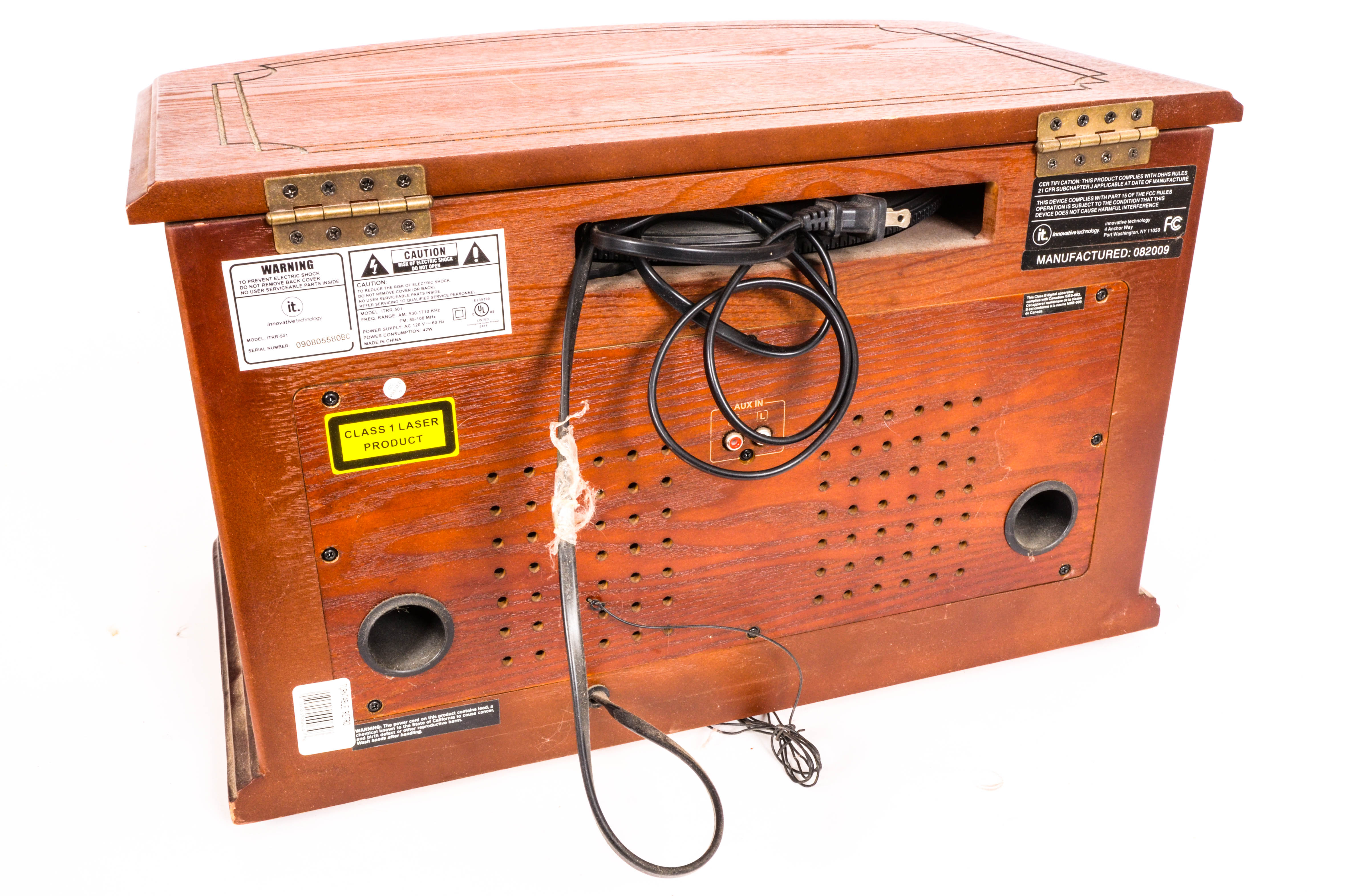 Innovative Technology Vintage Style Stereo Cabinet