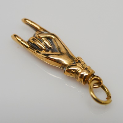18K Yellow Gold Italian Mano Cornuto Charm/Pendant