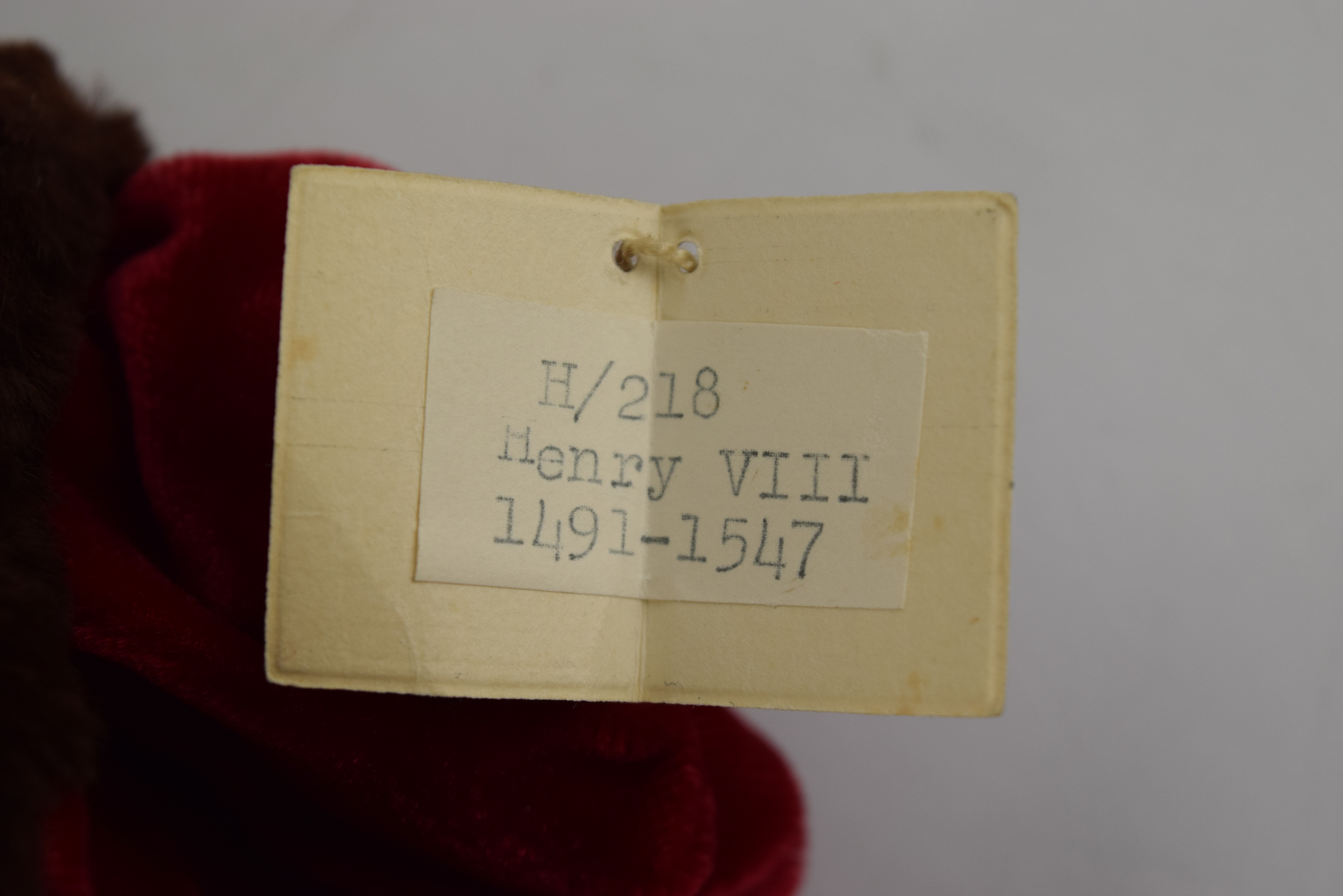 Peggy Nisbet Collector's Costume Dolls, Henry VIII and Wives