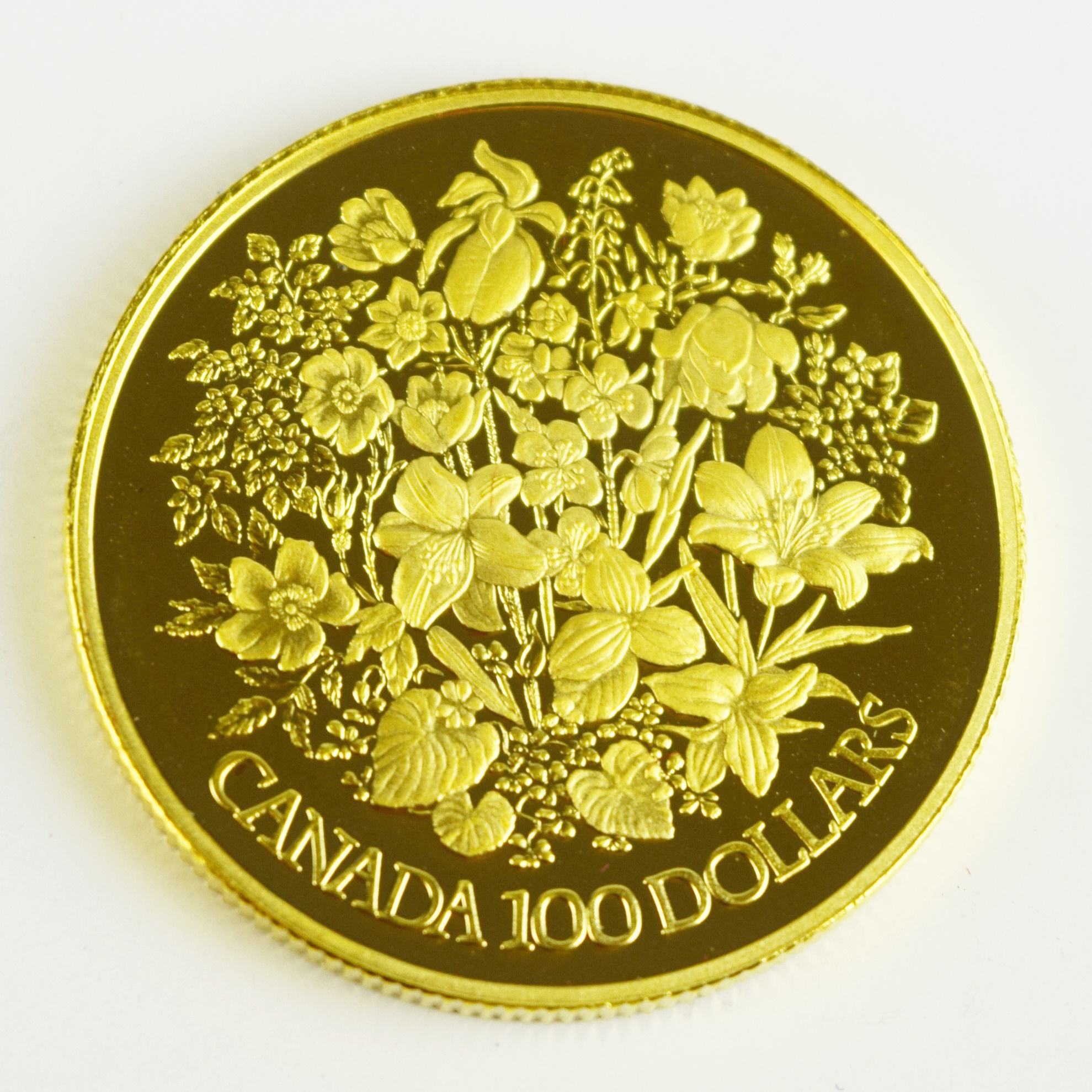 1977 Royal Canadian Mint $100 22K Gold Proof Silver Jubilee Coin