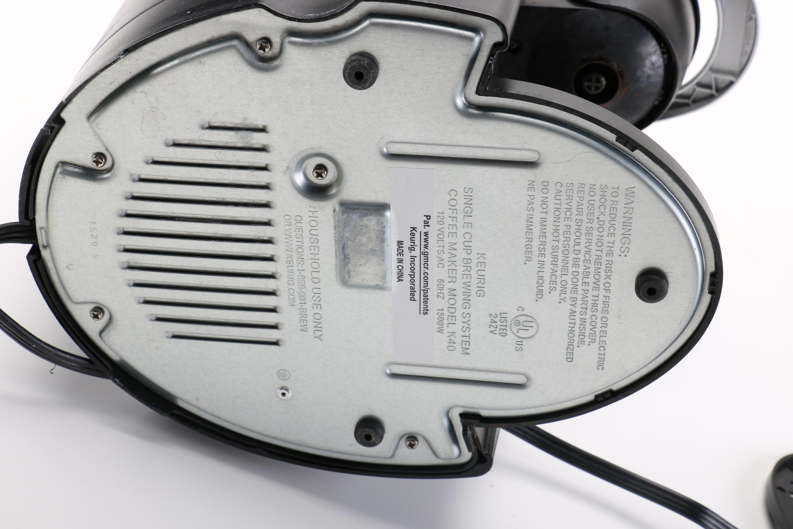 Keurig K40 Coffee Maker With Mugs