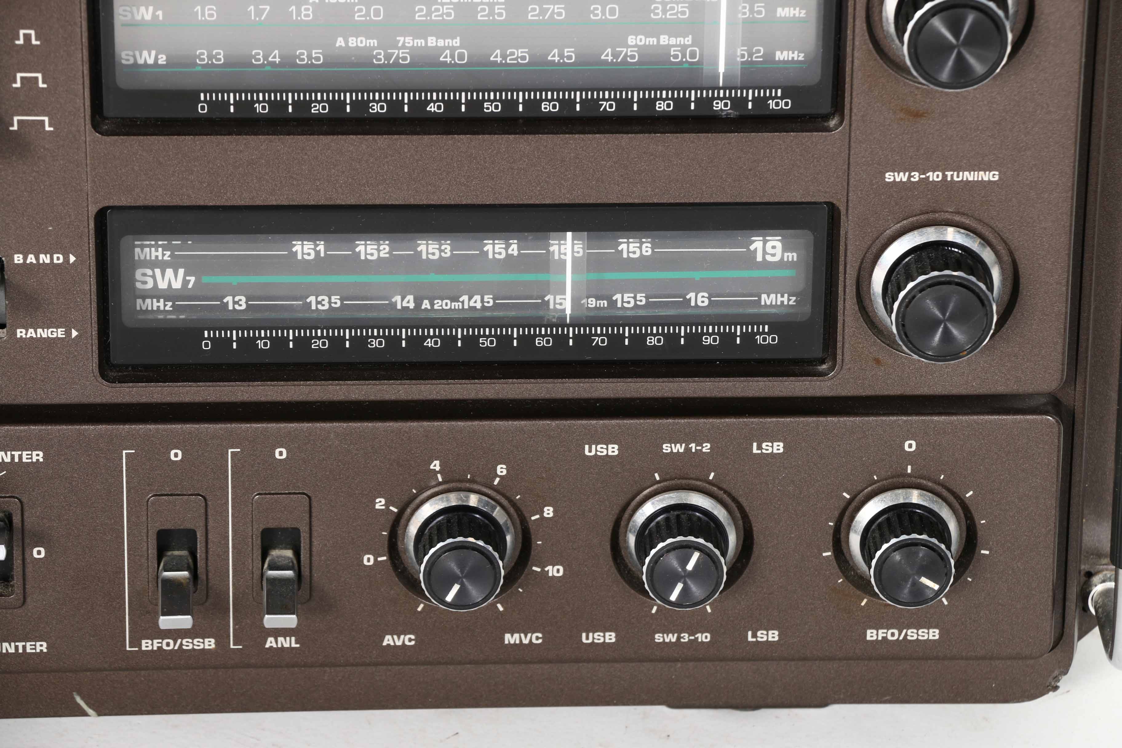 Grundig Satellit 3400 Satellite Radio