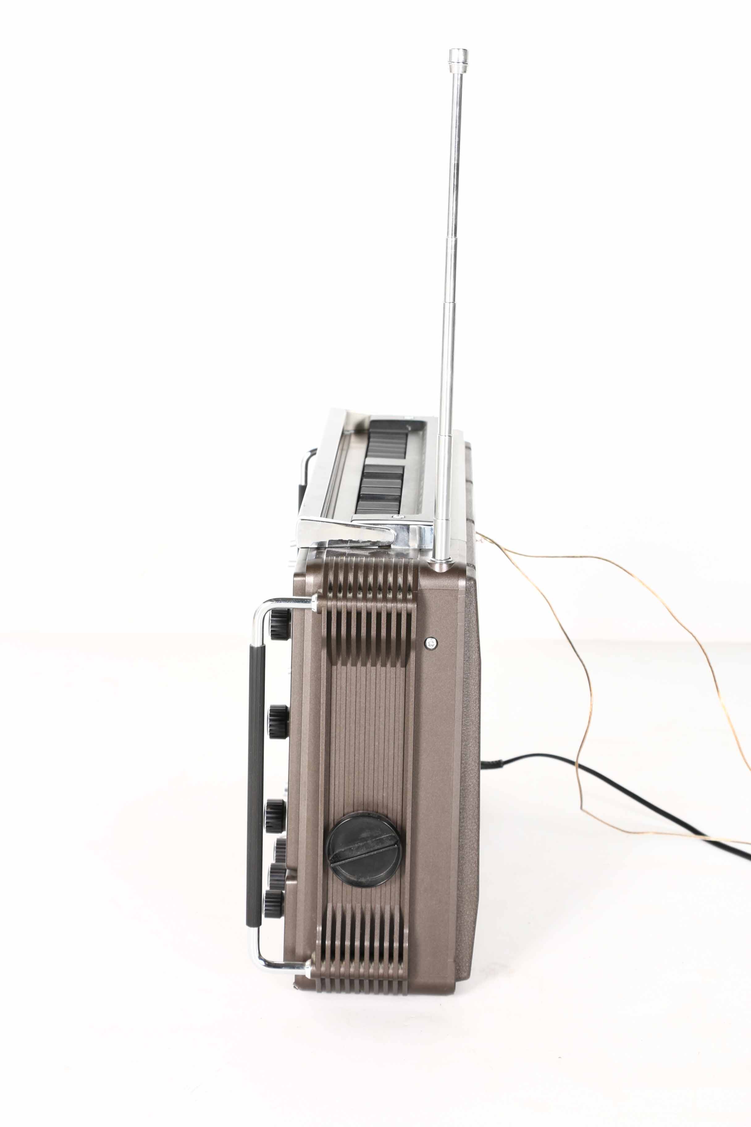 Grundig Satellit 3400 Satellite Radio