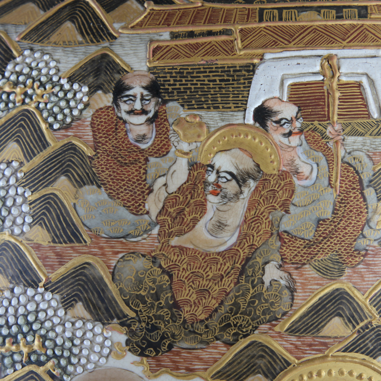 Japanese Meiji Period Thousand Face Satsuma Ware Vase