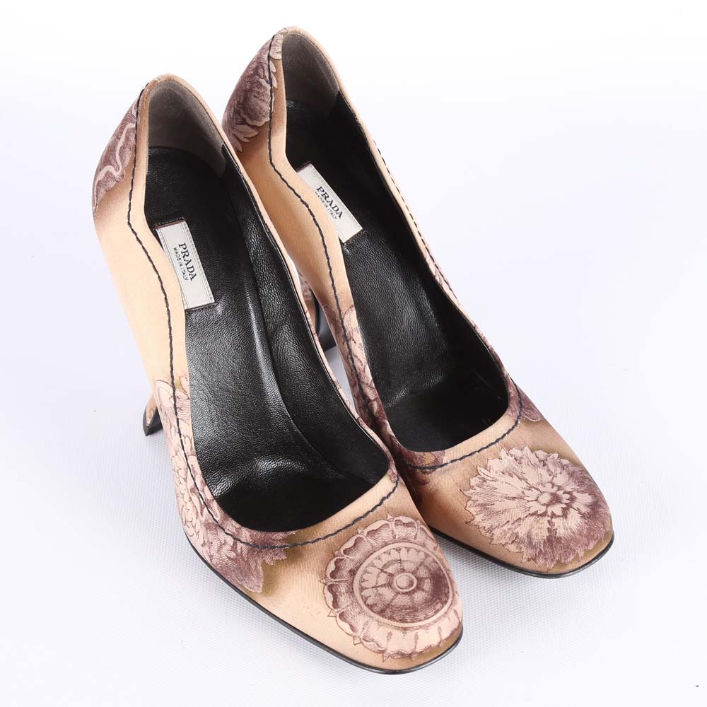 Women's Prada Pumps With Medallion Pattern